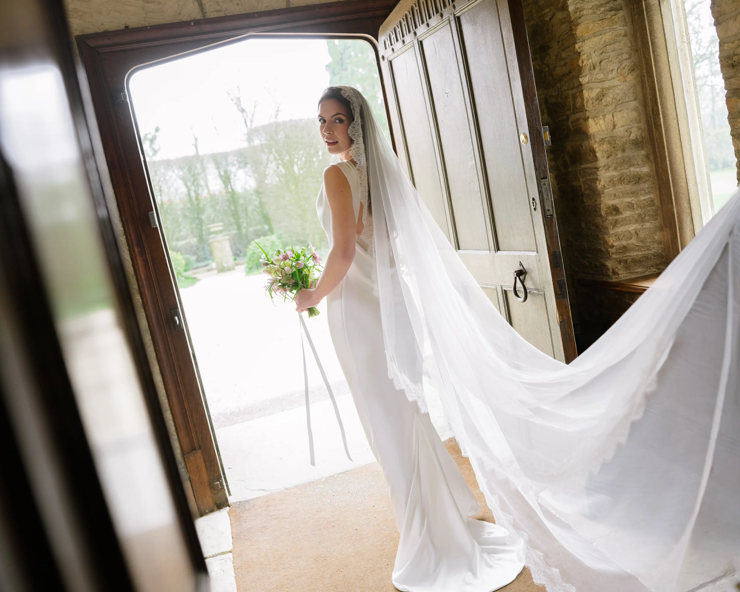Hannah and Sam at Hedsor House-Ceremony-Jessica Williams Photography-18.jpg