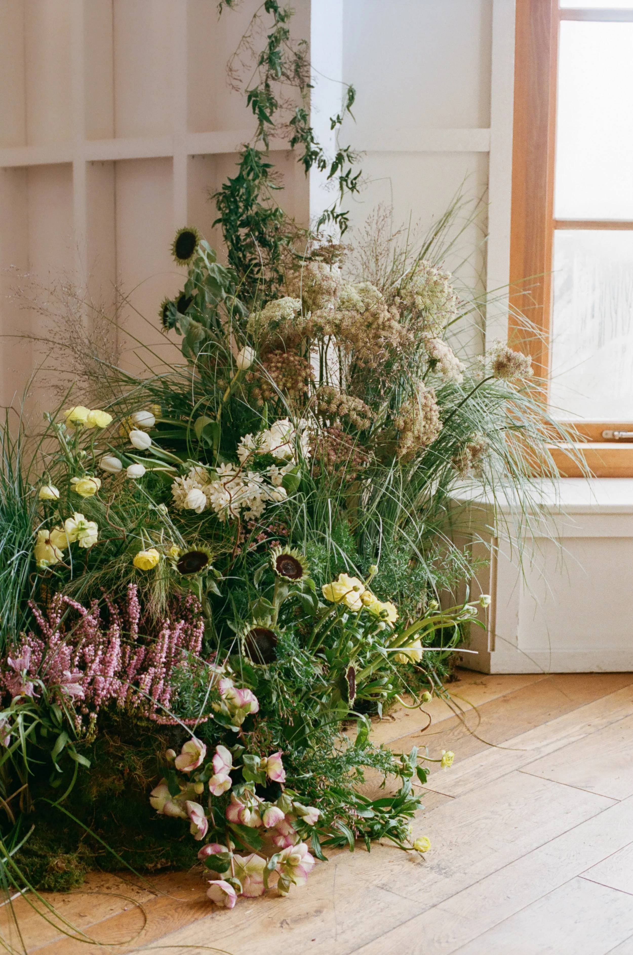 Hannah and Sam at Hedsor House-Ceremony-Jessica Williams Photography-41.jpg