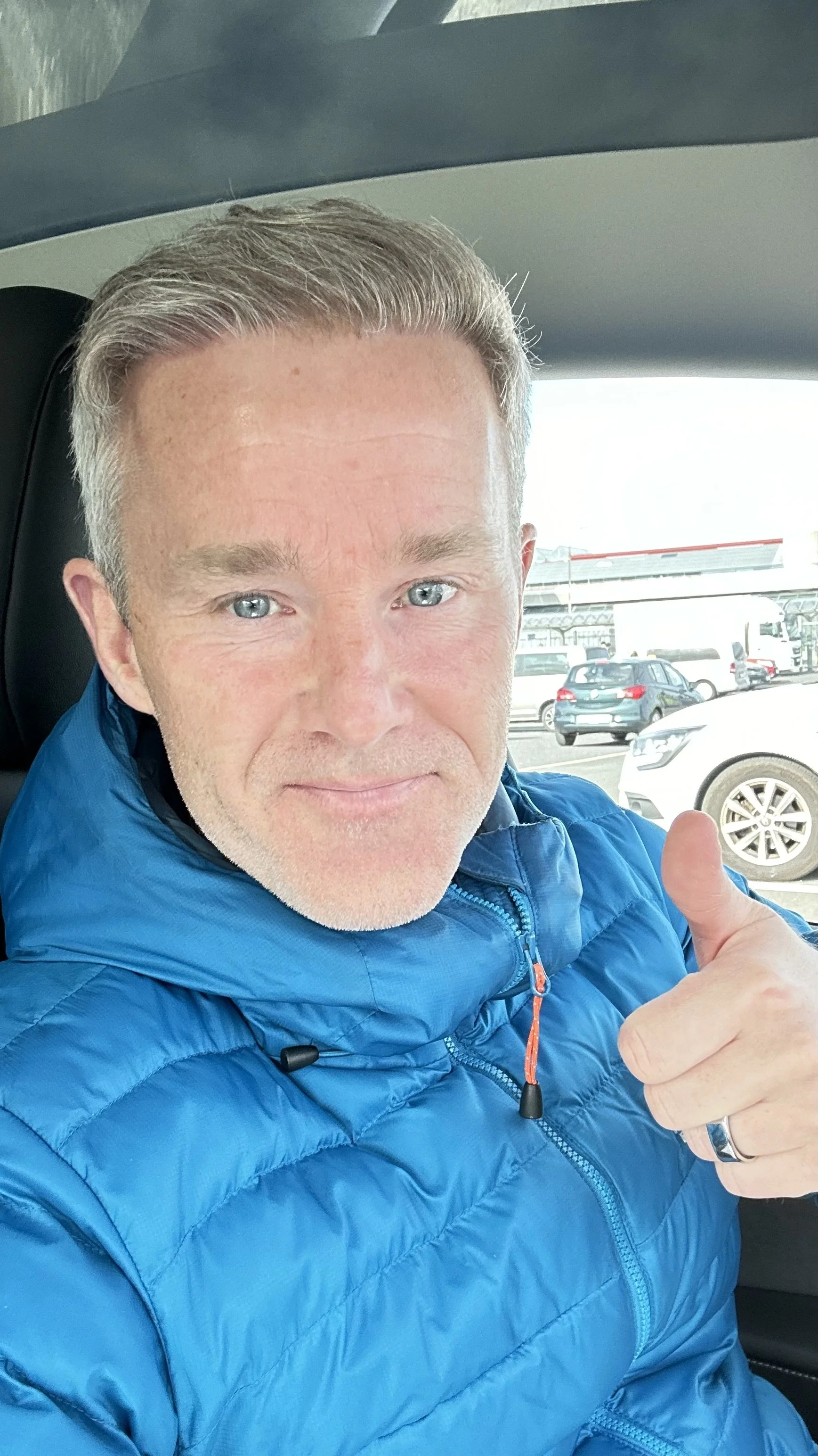 Picture of Bijo owner of Iceland by Guide who is the Guide on a call from you