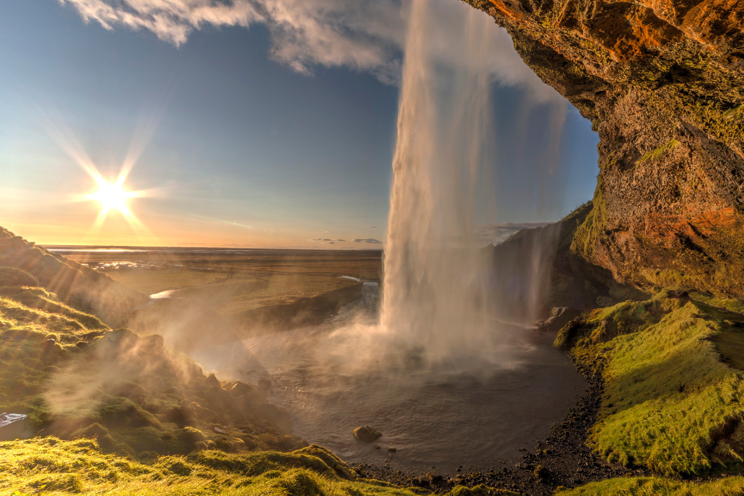 1 Seljalandsfoss.png