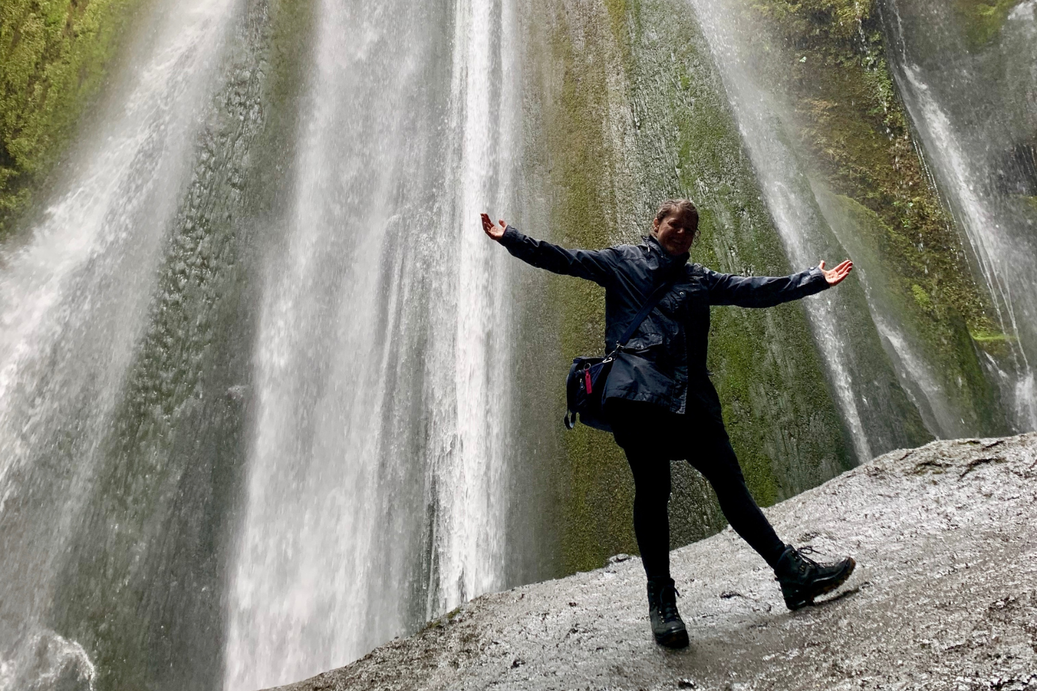 6 Gljúfrabúi waterfall.png
