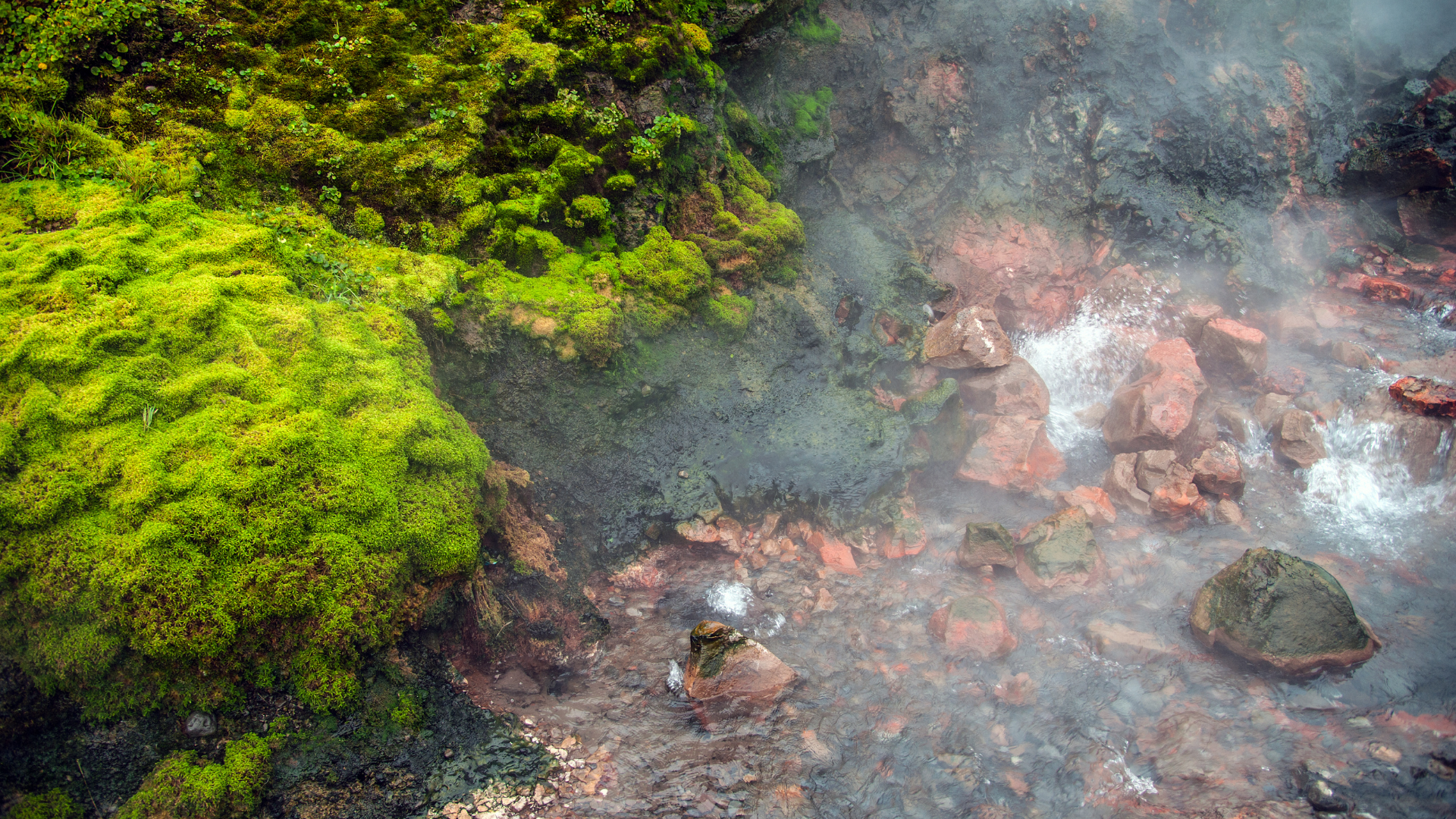 Deildartunguhver hot spring
