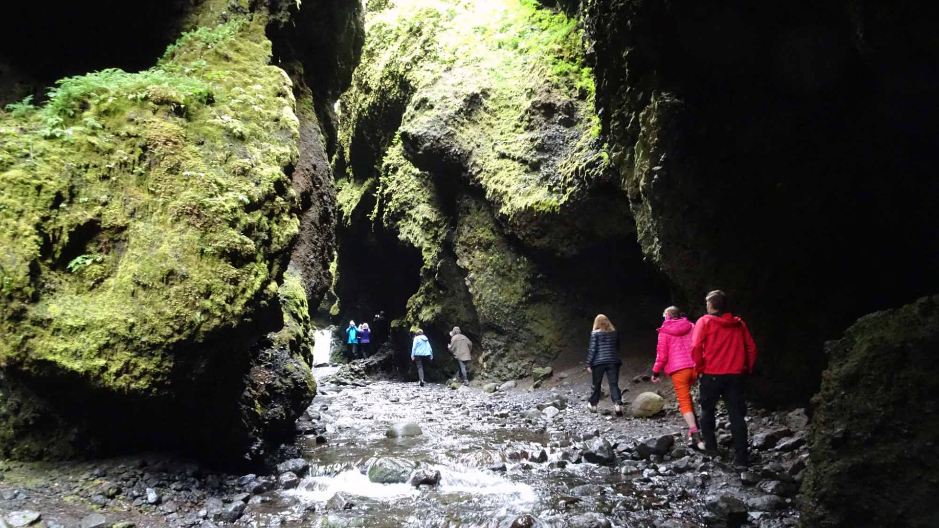 18 we are heading into Nauthúsagil canyon.png
