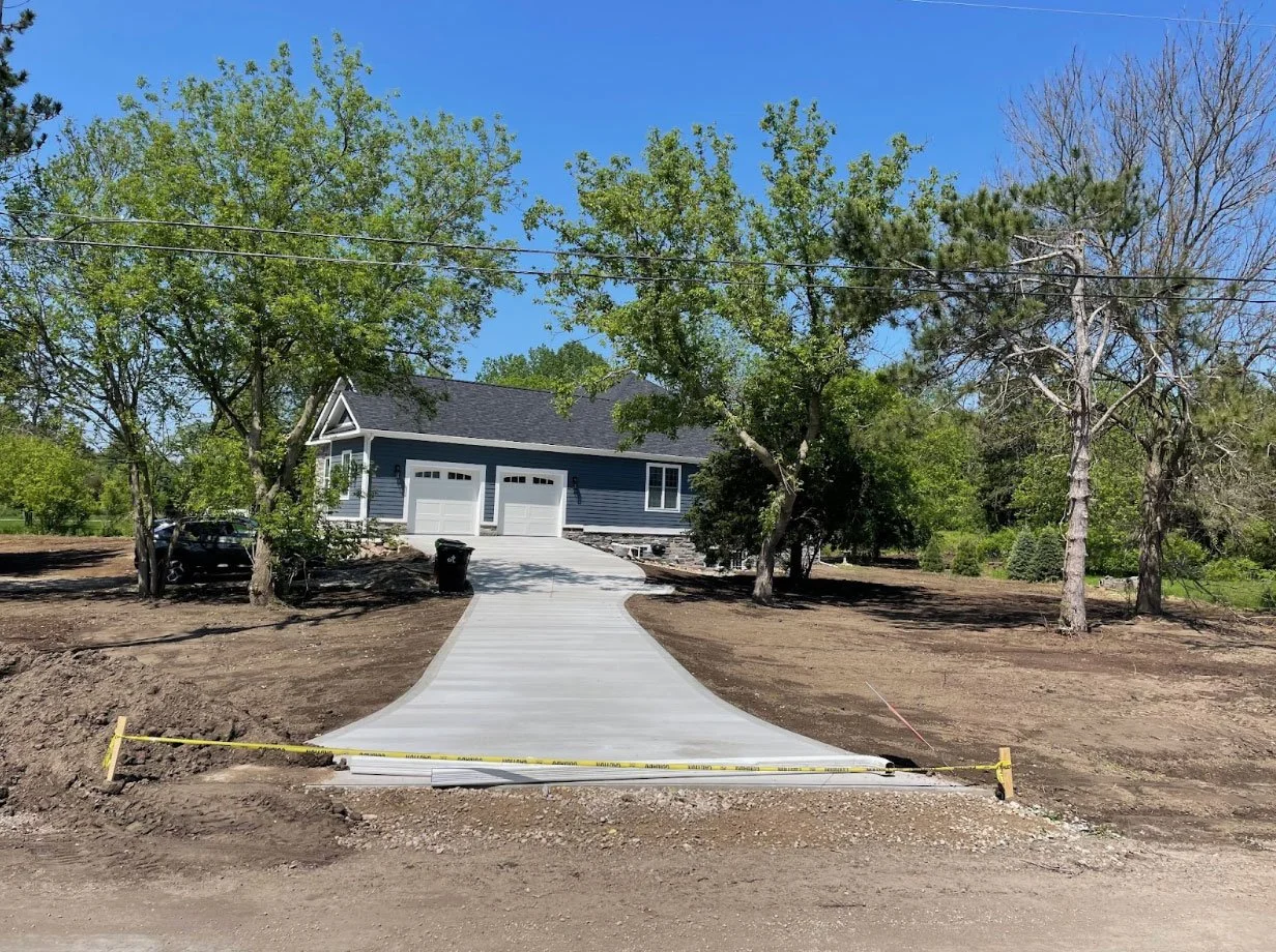 driveway.jpg