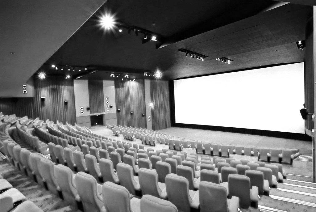 Blog #38 If Cinema is Dying, What will Replace it? These 5 things.