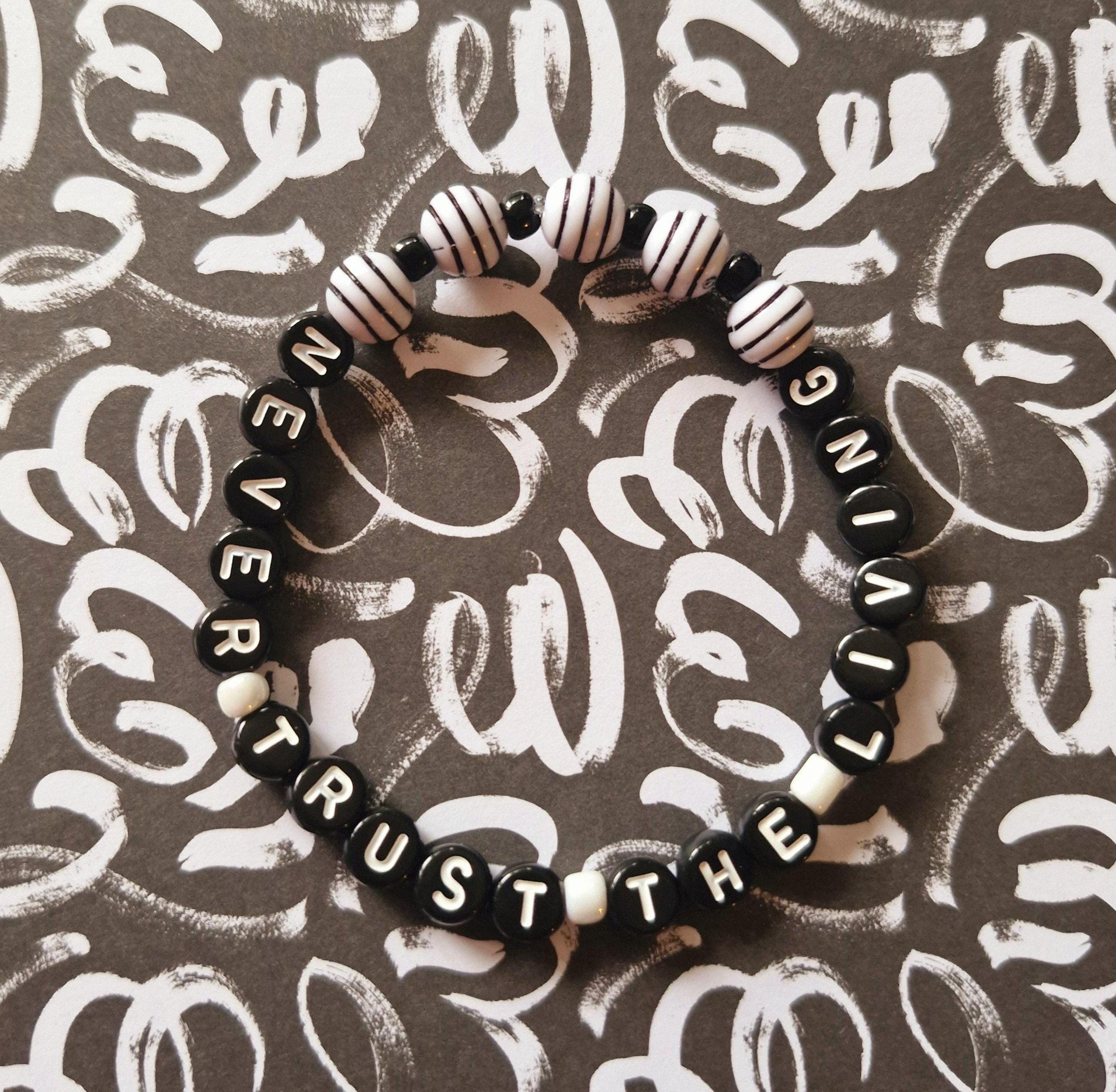https://i.etsystatic.com/24752493/r/il/eb0ad5/6255143096/il_fullxfull.6255143096_n8as.jpg