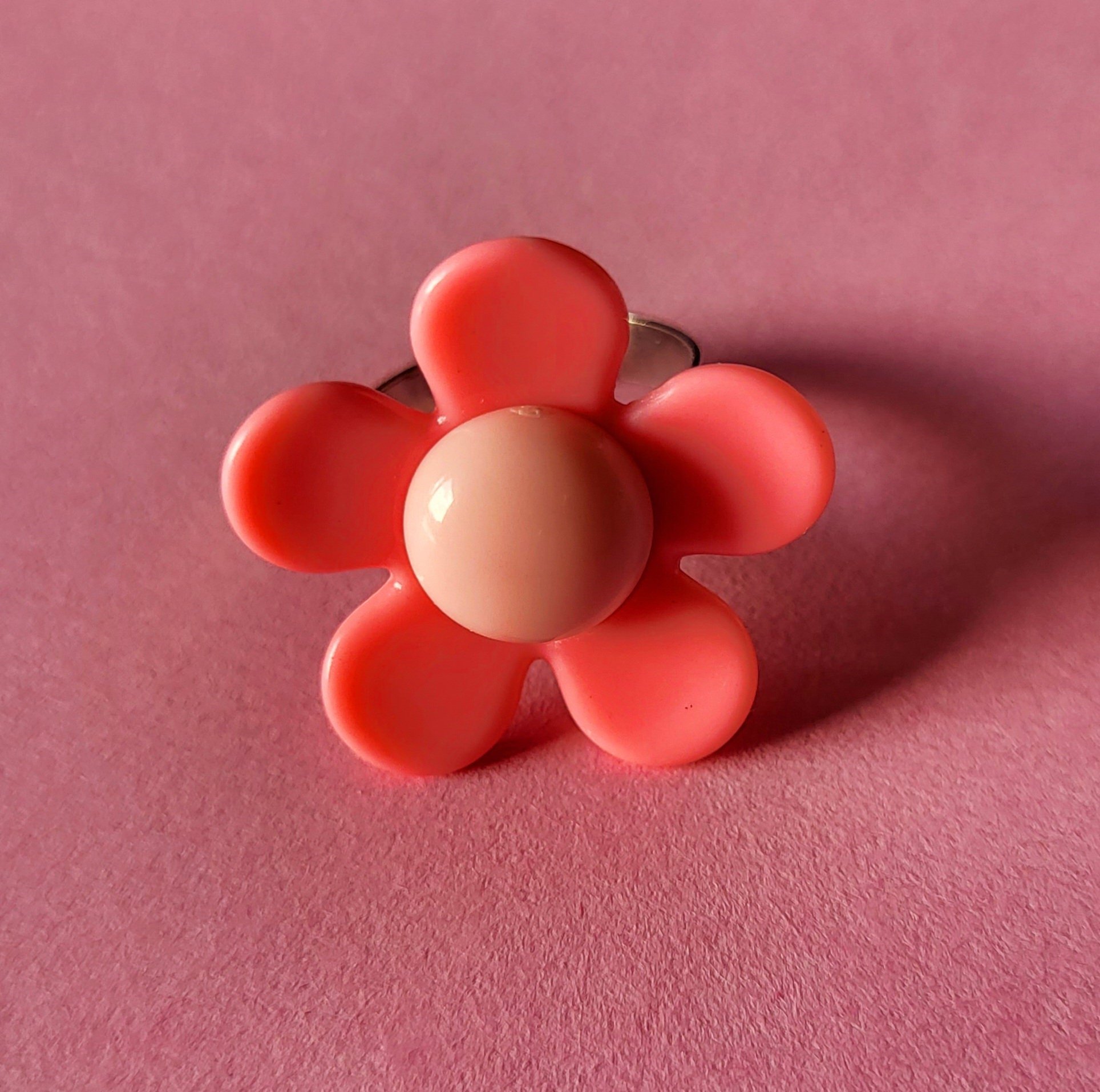 https://i.etsystatic.com/24752493/r/il/24c3d6/5196864754/il_fullxfull.5196864754_pr7d.jpg
