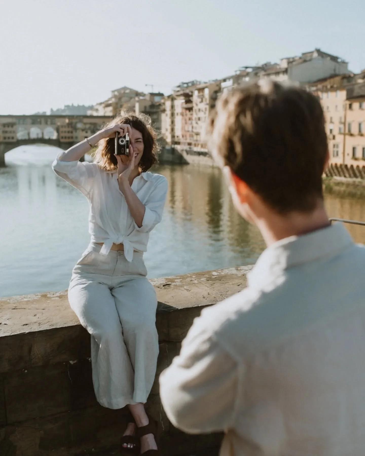 Sarah & Dominic in Florence ✨ II Late summer mornings in Italy are just have the greatest vibe. Discovering it with such a gorgeous couple is a true honour. 🤗 
.
.
#florence #visititaly #florencephotoshoot #firenze #firenzephotoshoot #firenzegr