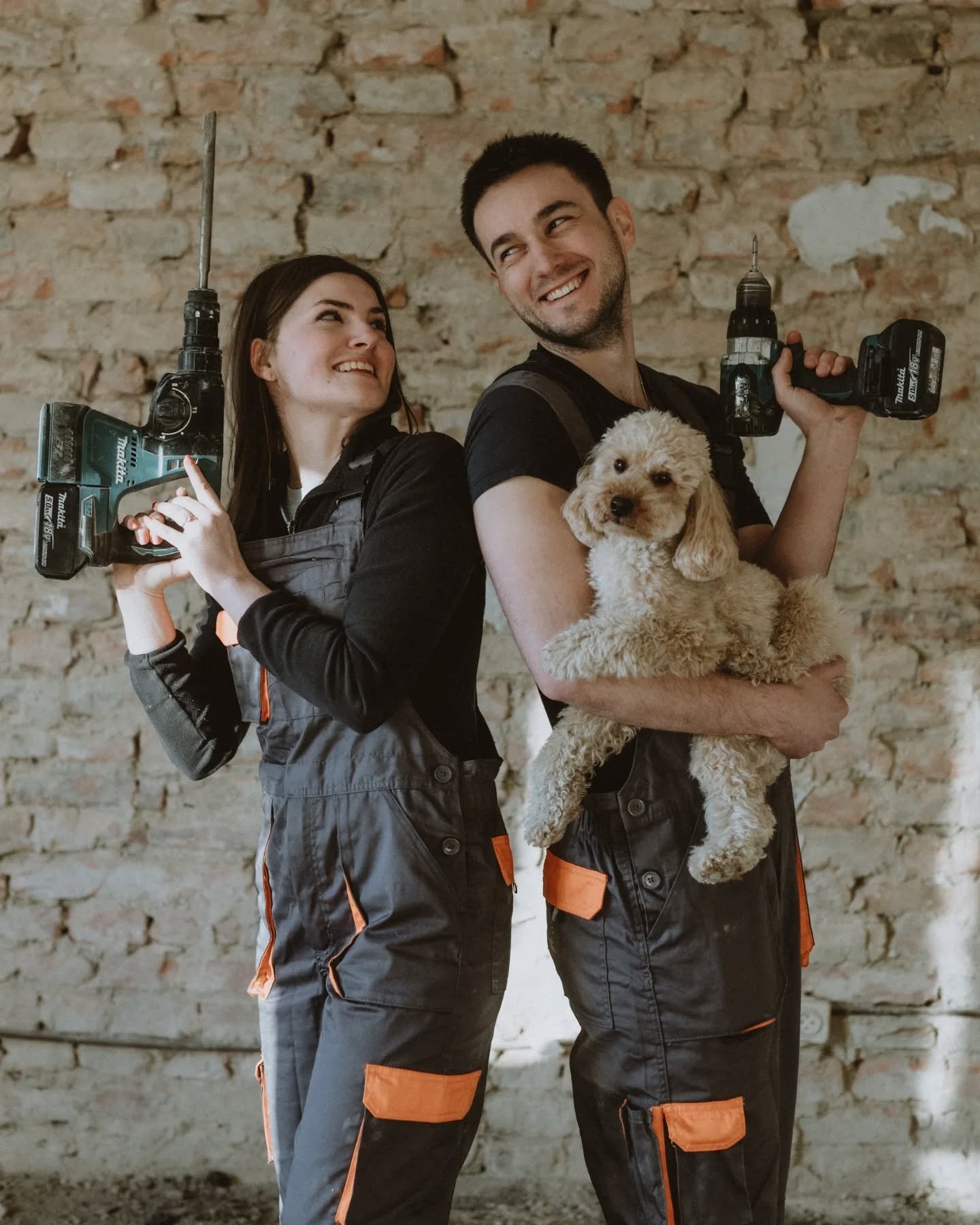 Rebi &amp; Ricsi &amp; Art&uacute;r engagement session ✨ II From last year's favourites. I always love unique engagement sessions when you are not afraid of showing me a piece of your life. Rebi &amp; Ricsi bought a house before their wedding and dec