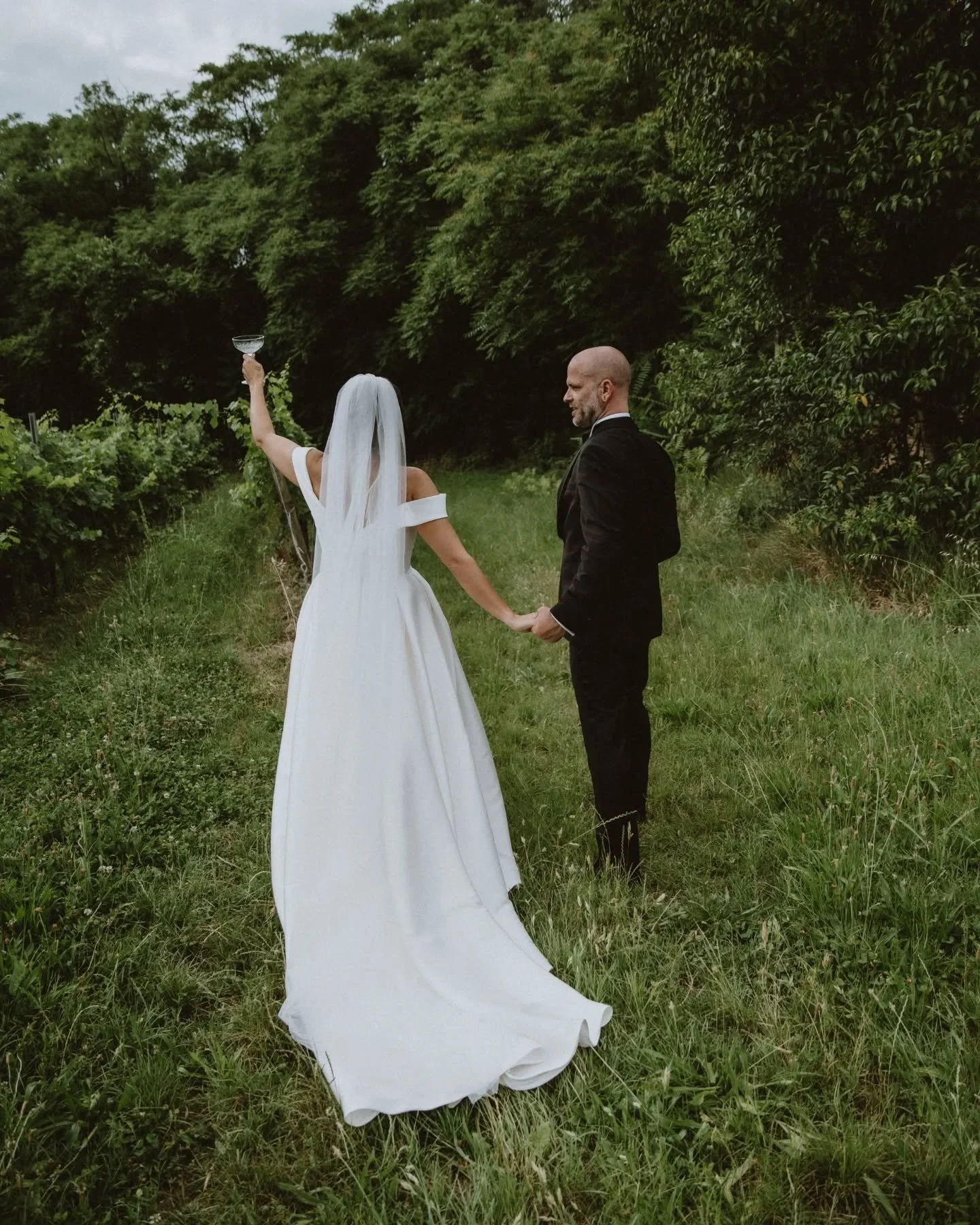 Ursula &amp; Sylvester wedding in Italy ✨ II Sneak peeks are out for the first destination wedding this year. Had the greatest time in Italy with the incredible @suri.simmer &amp; Sylvester on their very special day. Feel ing forever grateful to be a