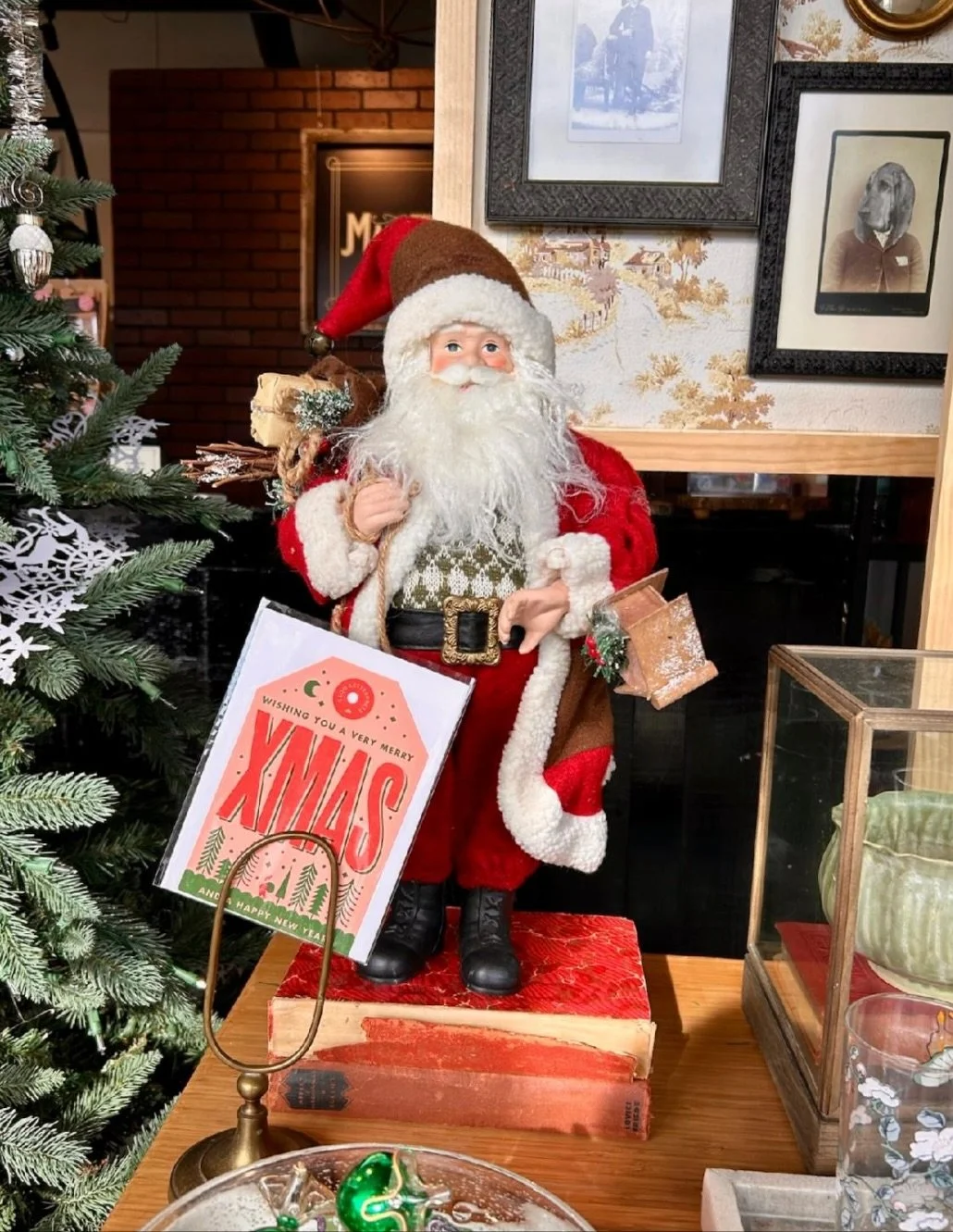 Discover the joy of holiday gifting at ZenGenius Marketplace! 🎅 🎄 🎁 ✨

Don&rsquo;t miss the Igloo Letterpress Trunk Show on December 13th and shop van der Home Collected up until December 20th. We&rsquo;ve loved having Kristi&rsquo;s curated colle