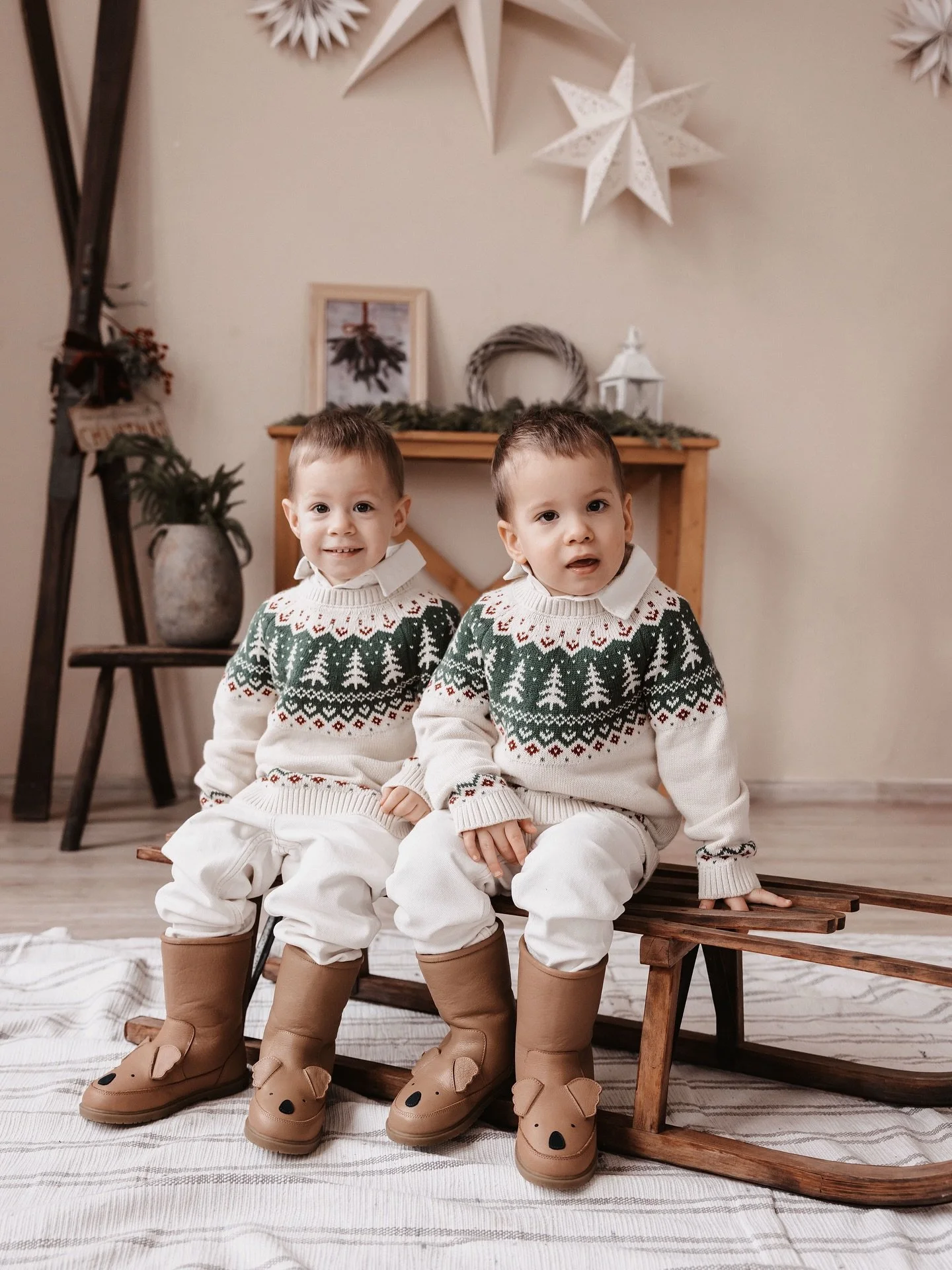 Roni &eacute;s Doni n&aacute;lam abszol&uacute;t ki&uuml;t&ouml;tt&eacute;k a cukis&aacute;gm&eacute;rőt &eacute;s nemcsak cukik, de m&eacute;g elk&eacute;pesztő m&oacute;don st&iacute;lusosak is🥰 Ennek a sorozatnak m&eacute;g nincs v&eacute;ge, vis