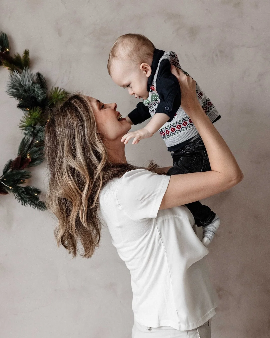 Bar&aacute;tokat fot&oacute;zni mindig extra izgalommal j&aacute;r&hellip;azt&aacute;n p&aacute;r perc m&uacute;lva m&aacute;r ink&aacute;bb egy j&oacute; hangulat&uacute; &ouml;sszej&ouml;vetel az eg&eacute;sz☺️ A k&eacute;pek v&aacute;logat&aacute;
