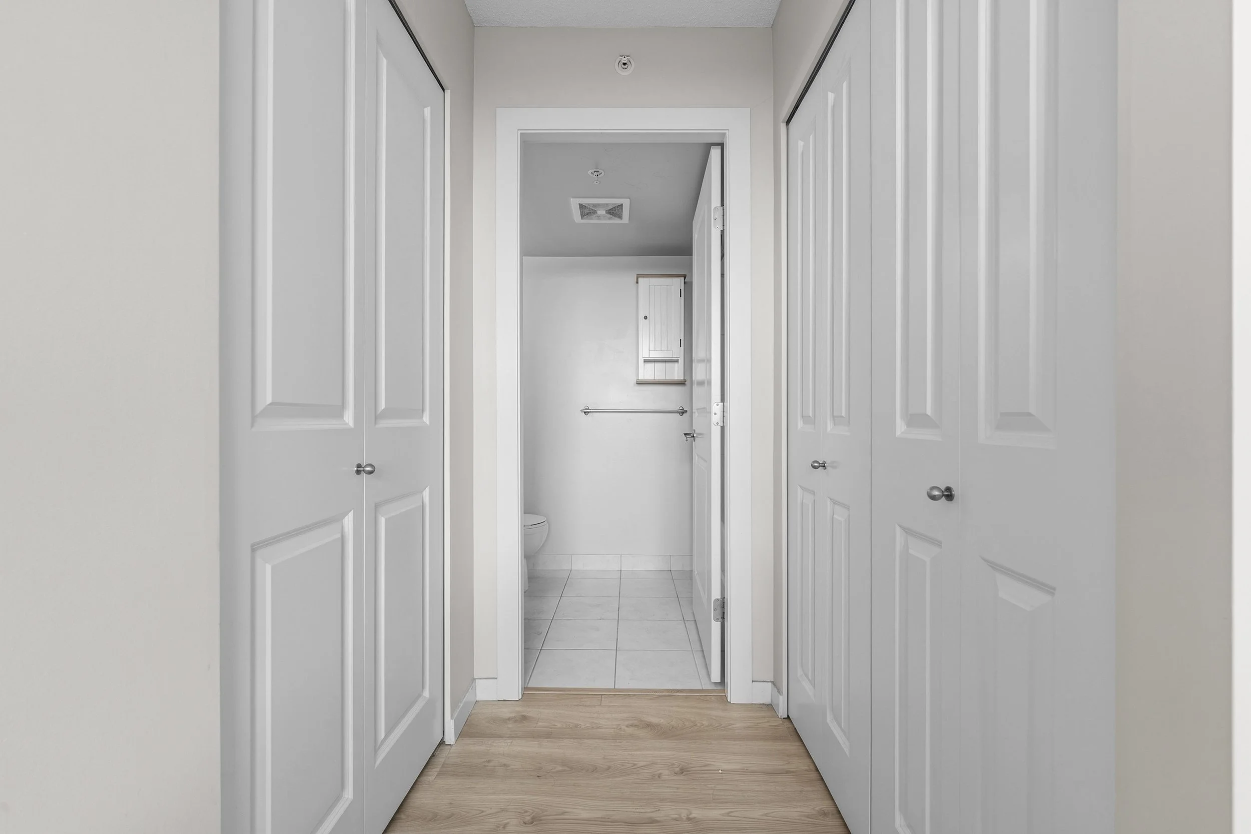 VCT_VCT01979 _Medium(MLS).jpg