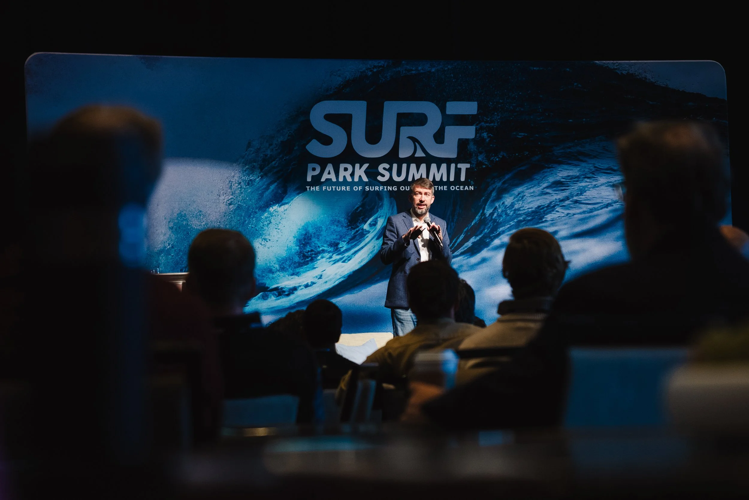 b-surfparksummit2025-mainstage-42.jpg