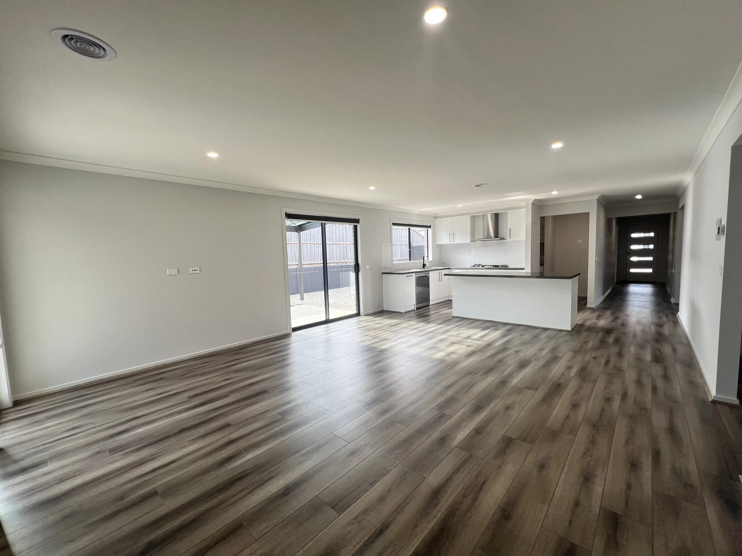 30 Diamond Street, Drouin - 2.jpeg