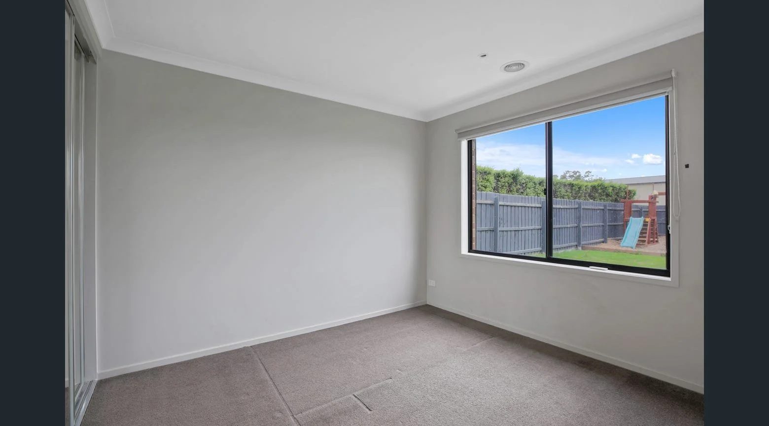 16 Newry Drive, Traralgon - 8.jpg