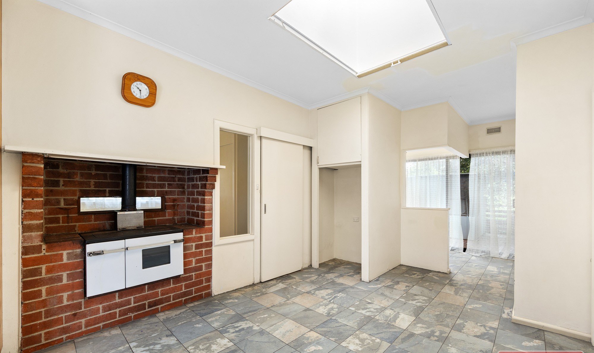 6 Haunted Hills Road, Newborough - 9.jpg