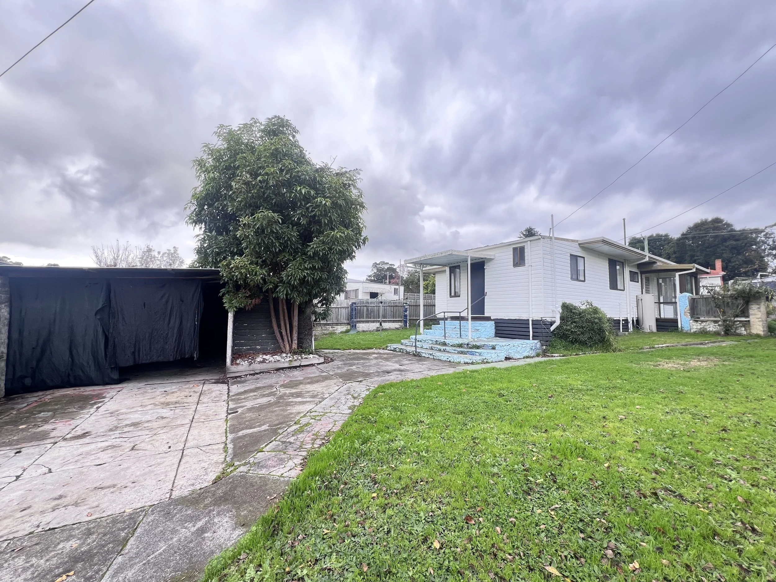 3 Low Road, Yallourn North - 8.jpeg