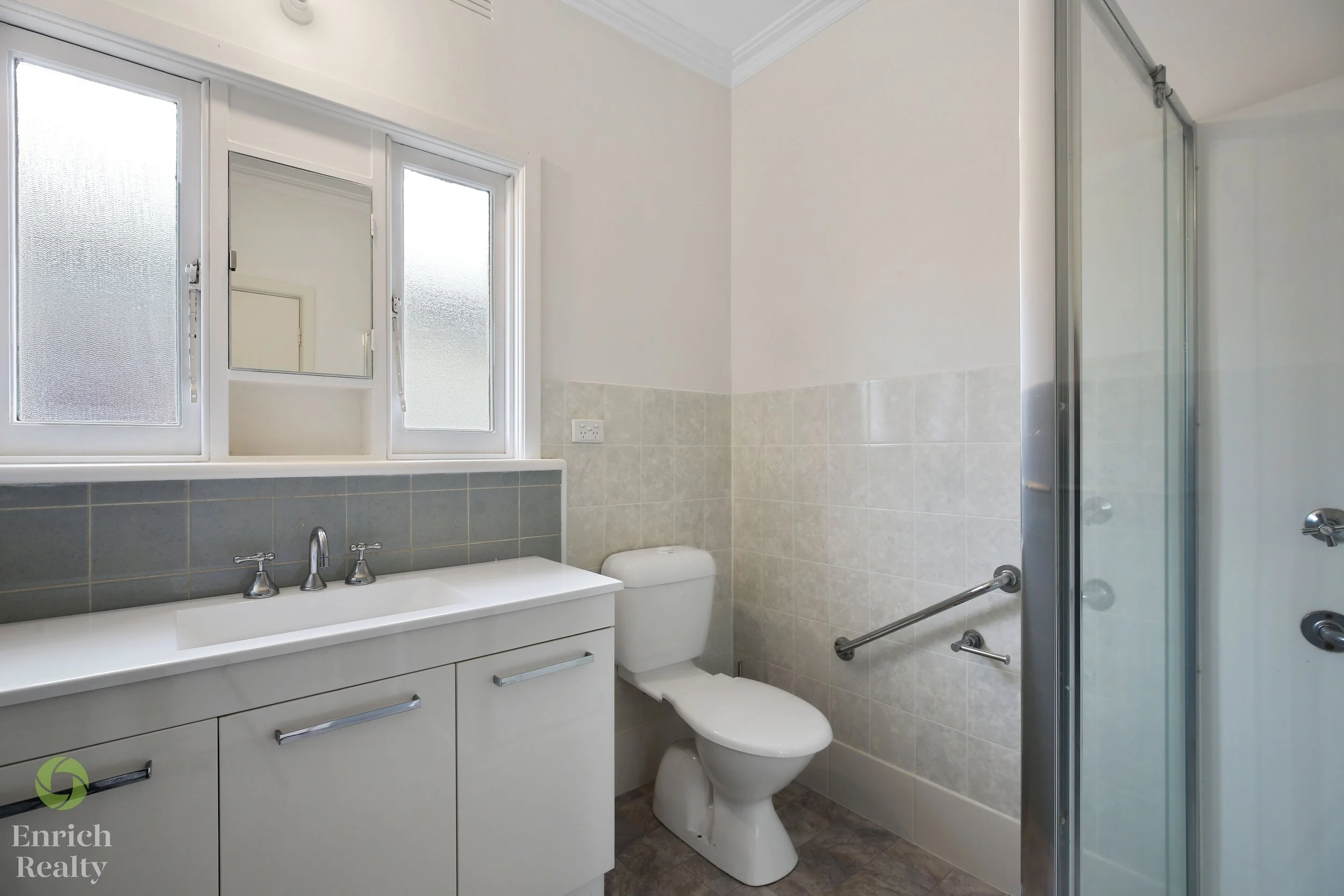 18KitchenerStreet11WM.jpg