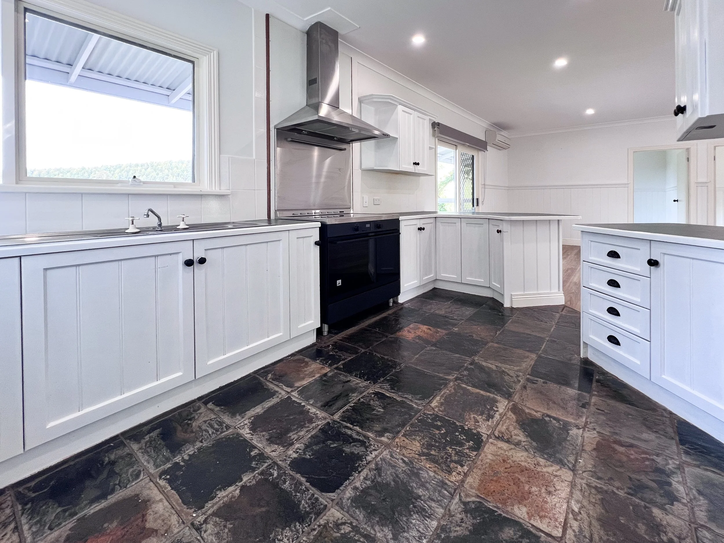 8 Red Jacket Court, Rawson - 3.jpg