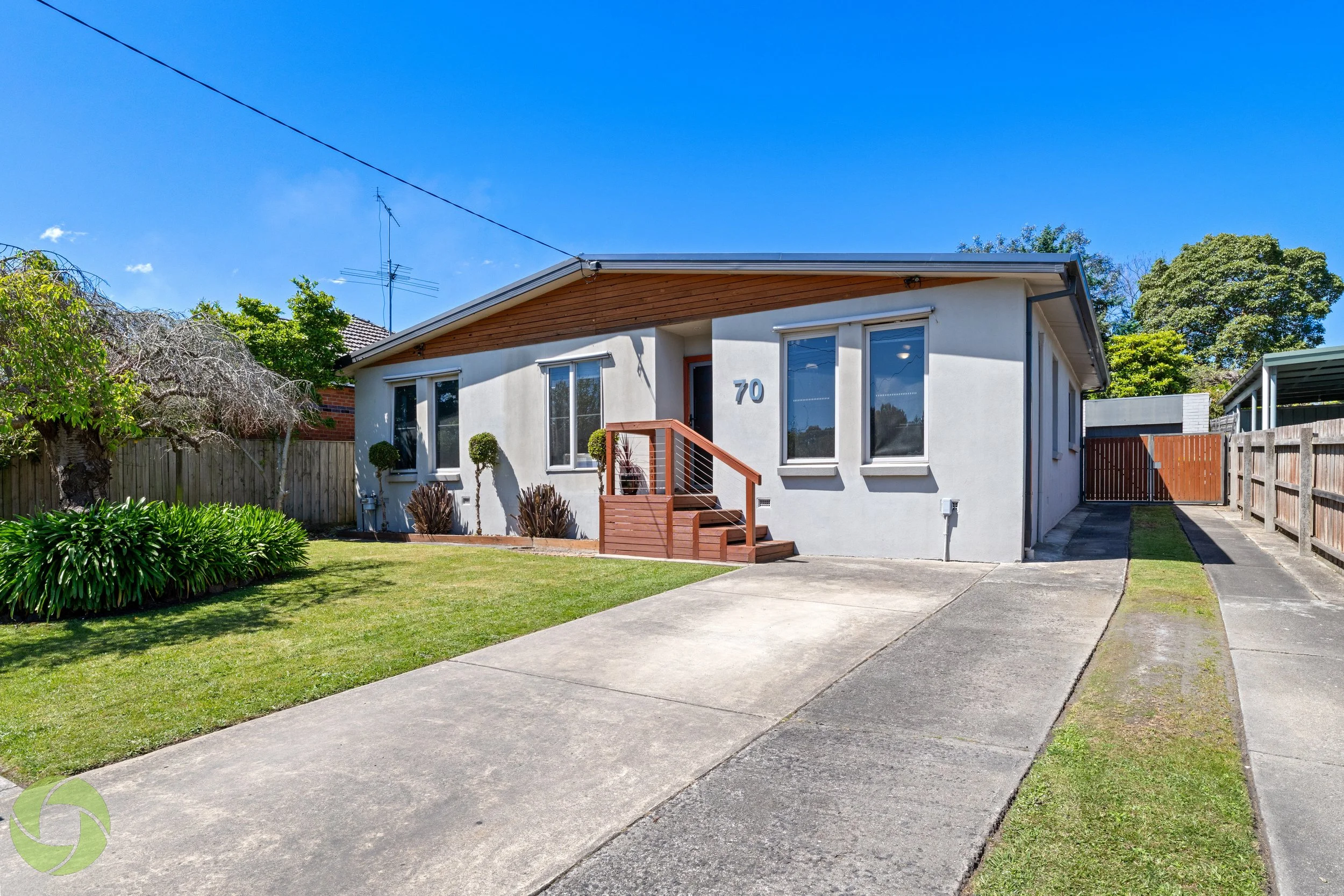 70ChamberlainRoad28WM.jpg