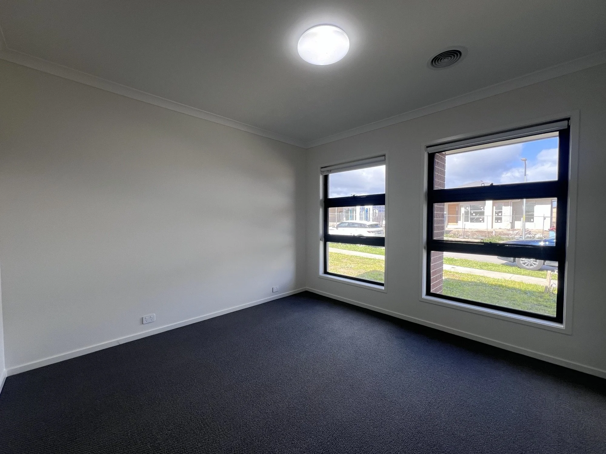 13 Jack Brawn Avenue, Churchill - 5.jpg