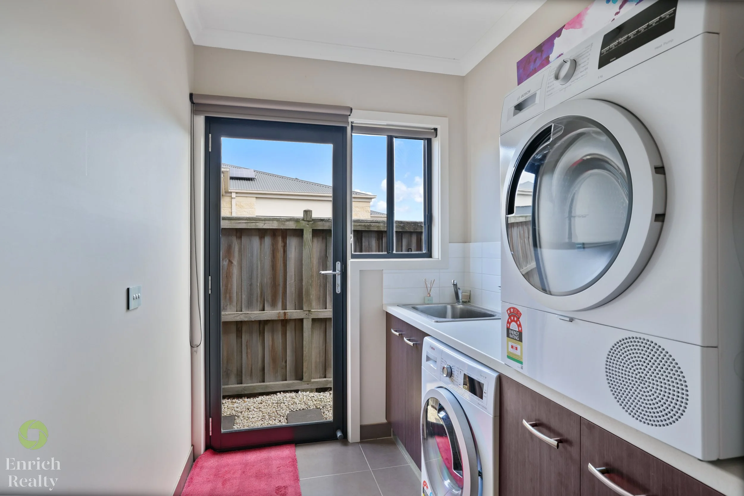4RobinClose21WM.jpg