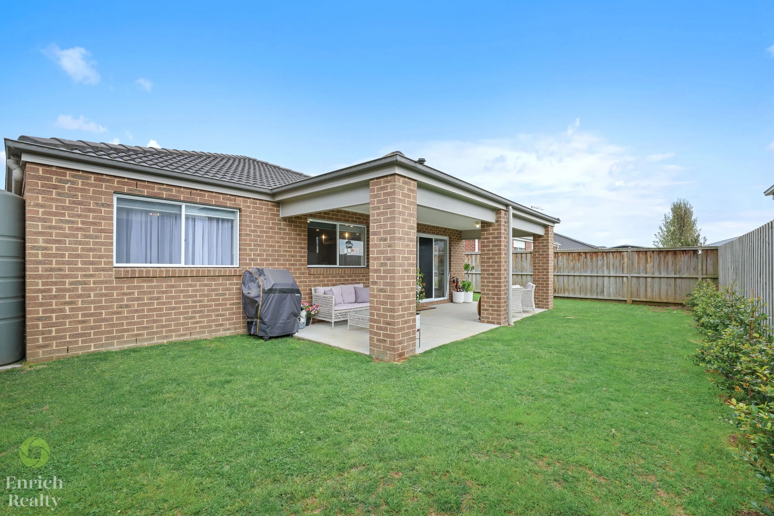 7MoorehouseCourt28WM.jpg
