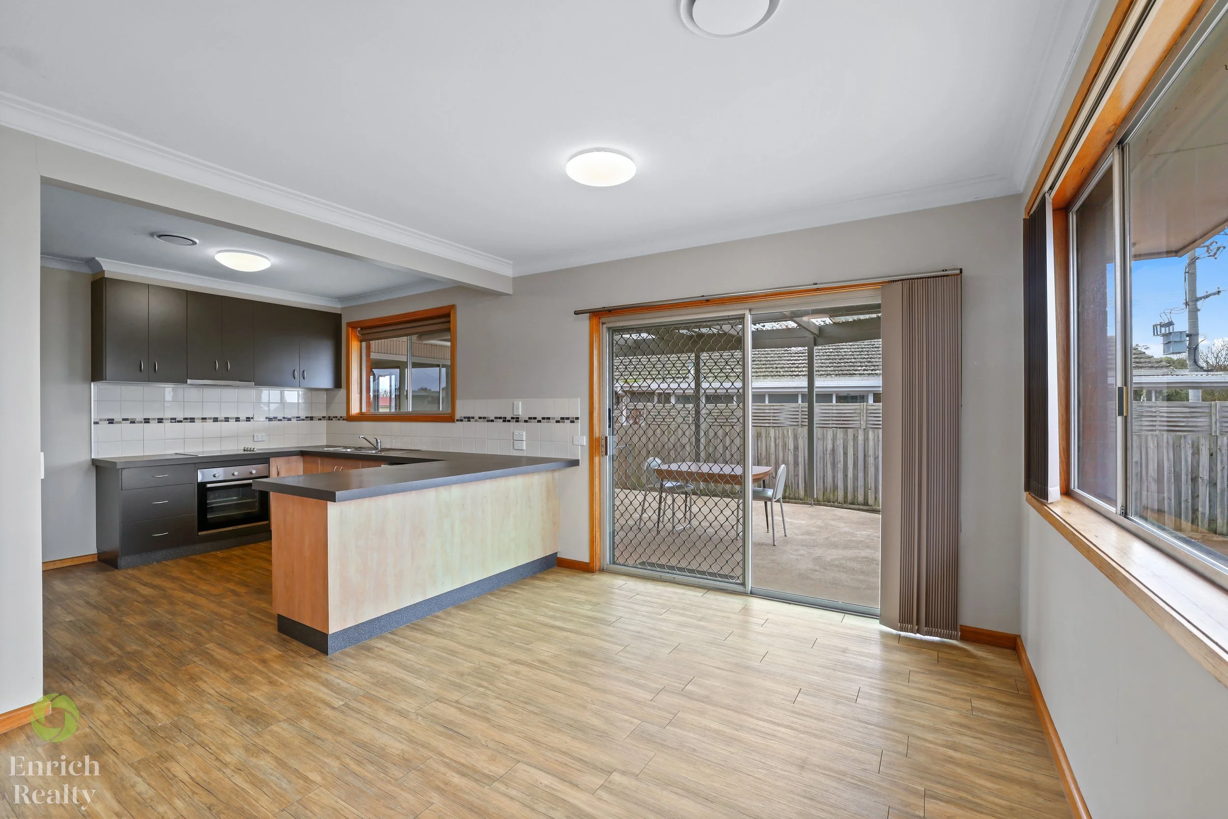16SummerleaStreet20WM.jpg