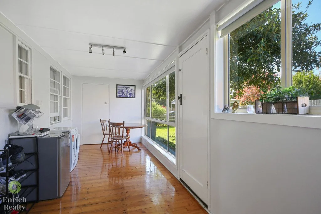 21-23KerinStreet14WM.jpg