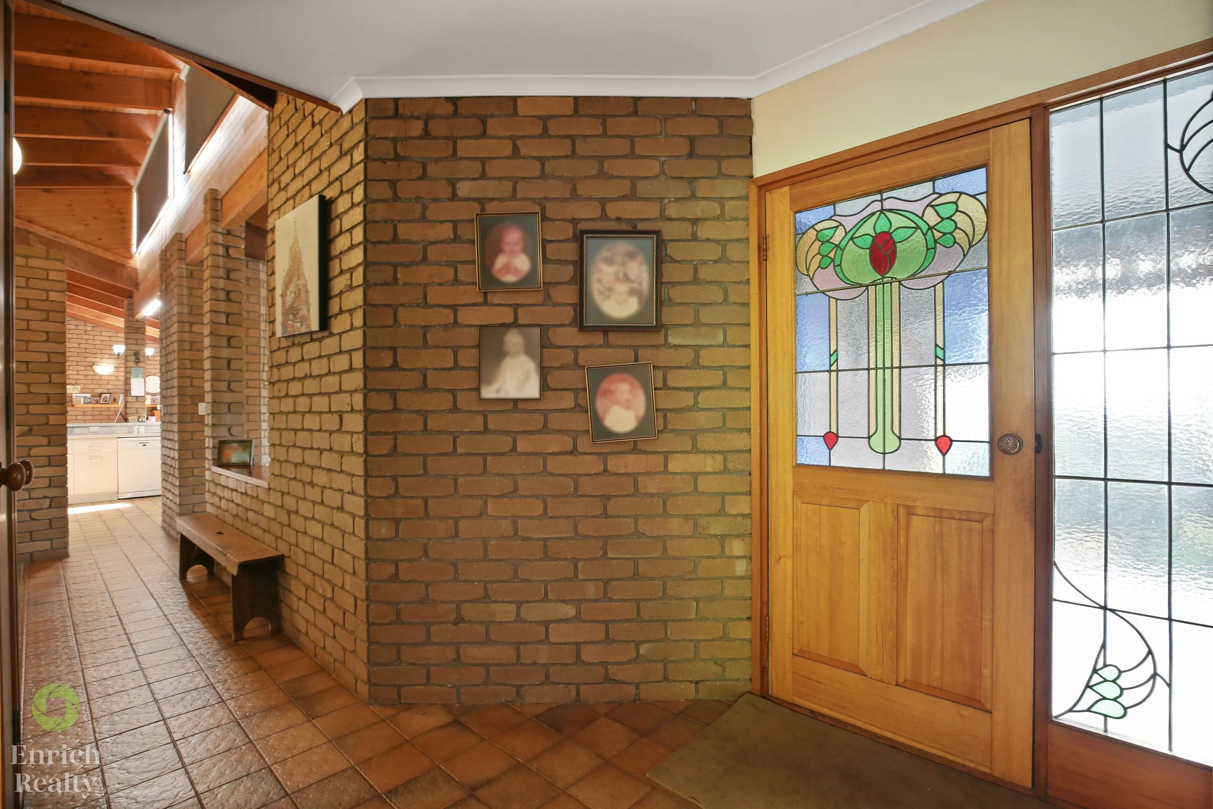 74StockdalesRoad08WM.jpg