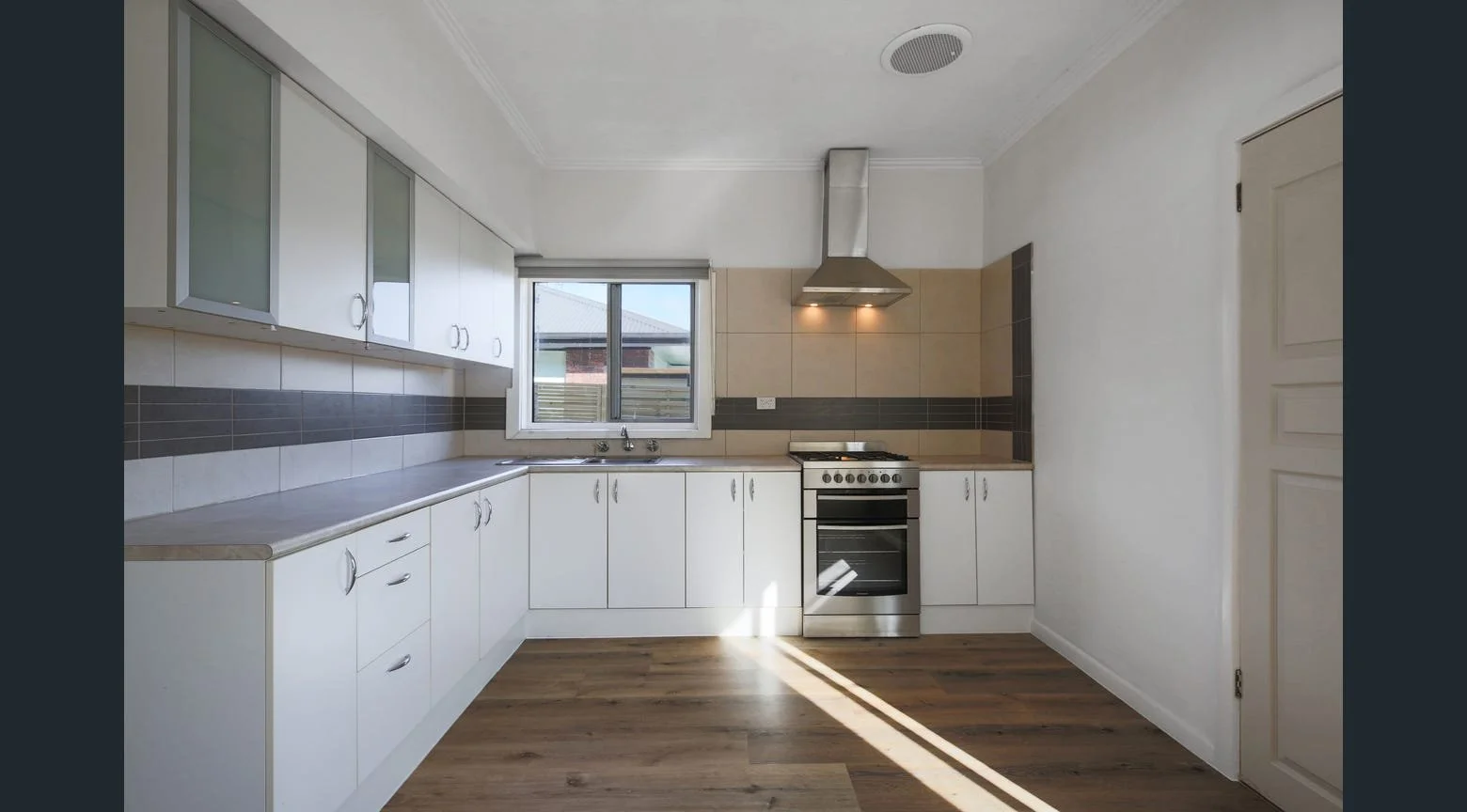 20 Service Road, Moe - 5.jpg