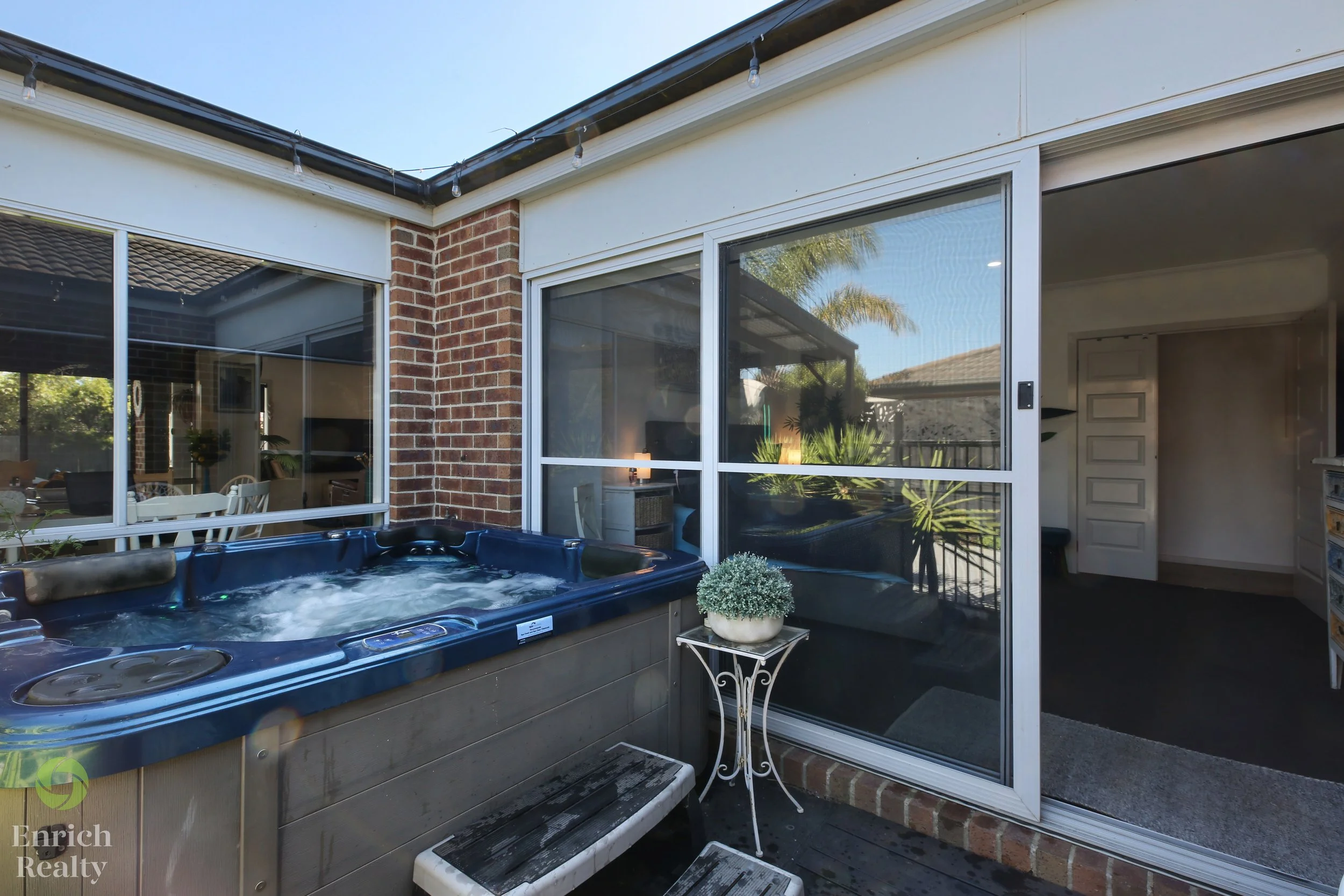 10 Donegal Avenue_WM_05.jpg