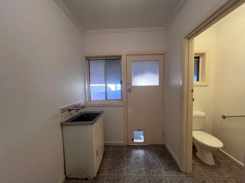 24 Bayley St, Moe - 10.jpg