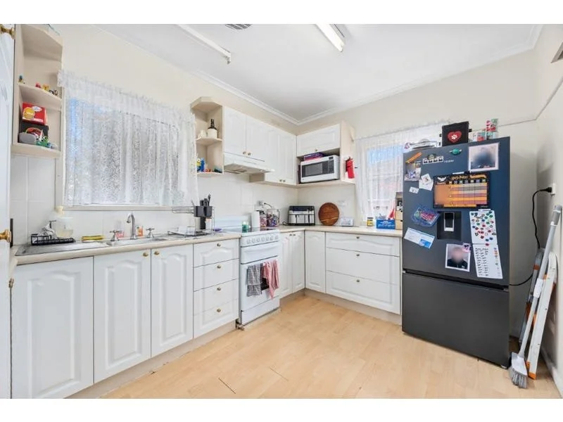 7 Brendan Street, Moe - 3.jpg