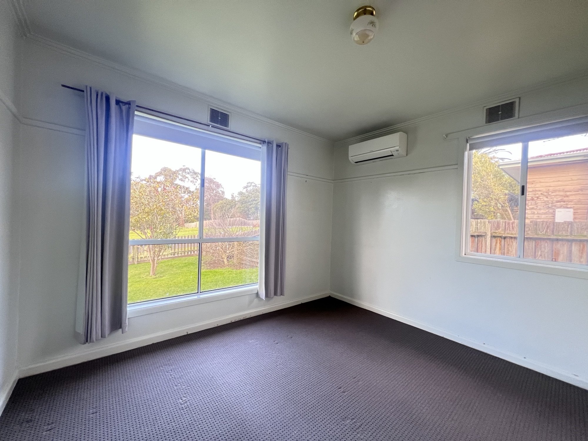 8 Mann Street, Moe - 5.jpg