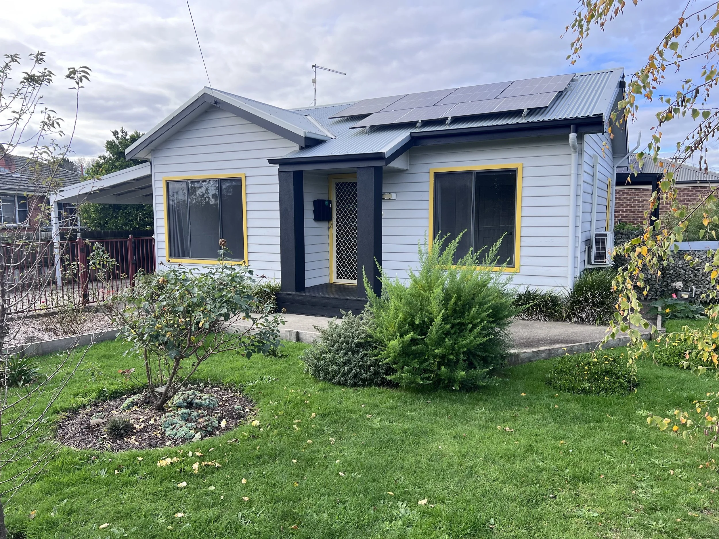 1 Roberts Street, Moe - 1.jpeg