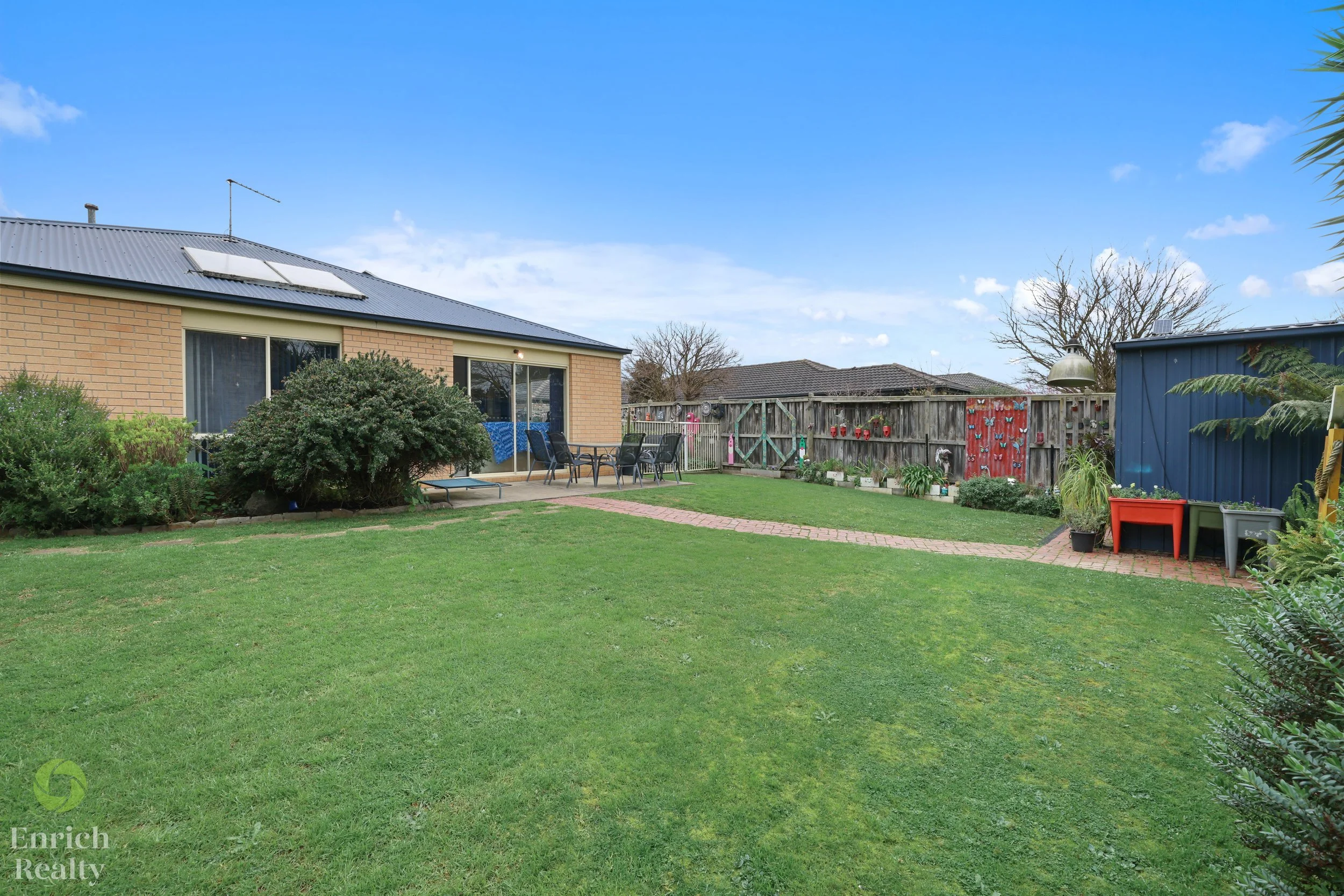 16PoplarClose28WM.jpg