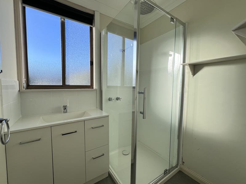 2 Mardan Street, Newborough - 9.jpg