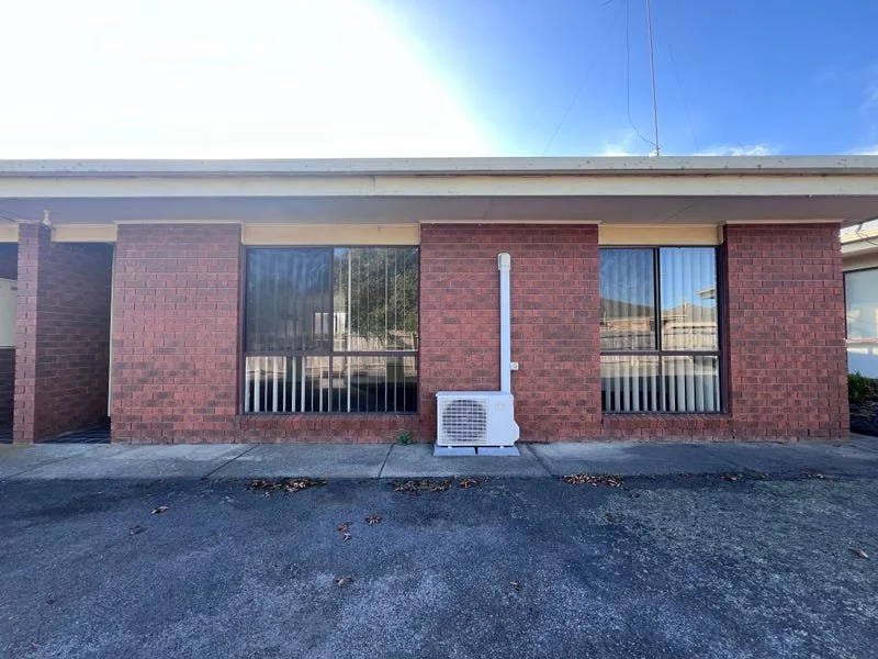 rental properties in Moe