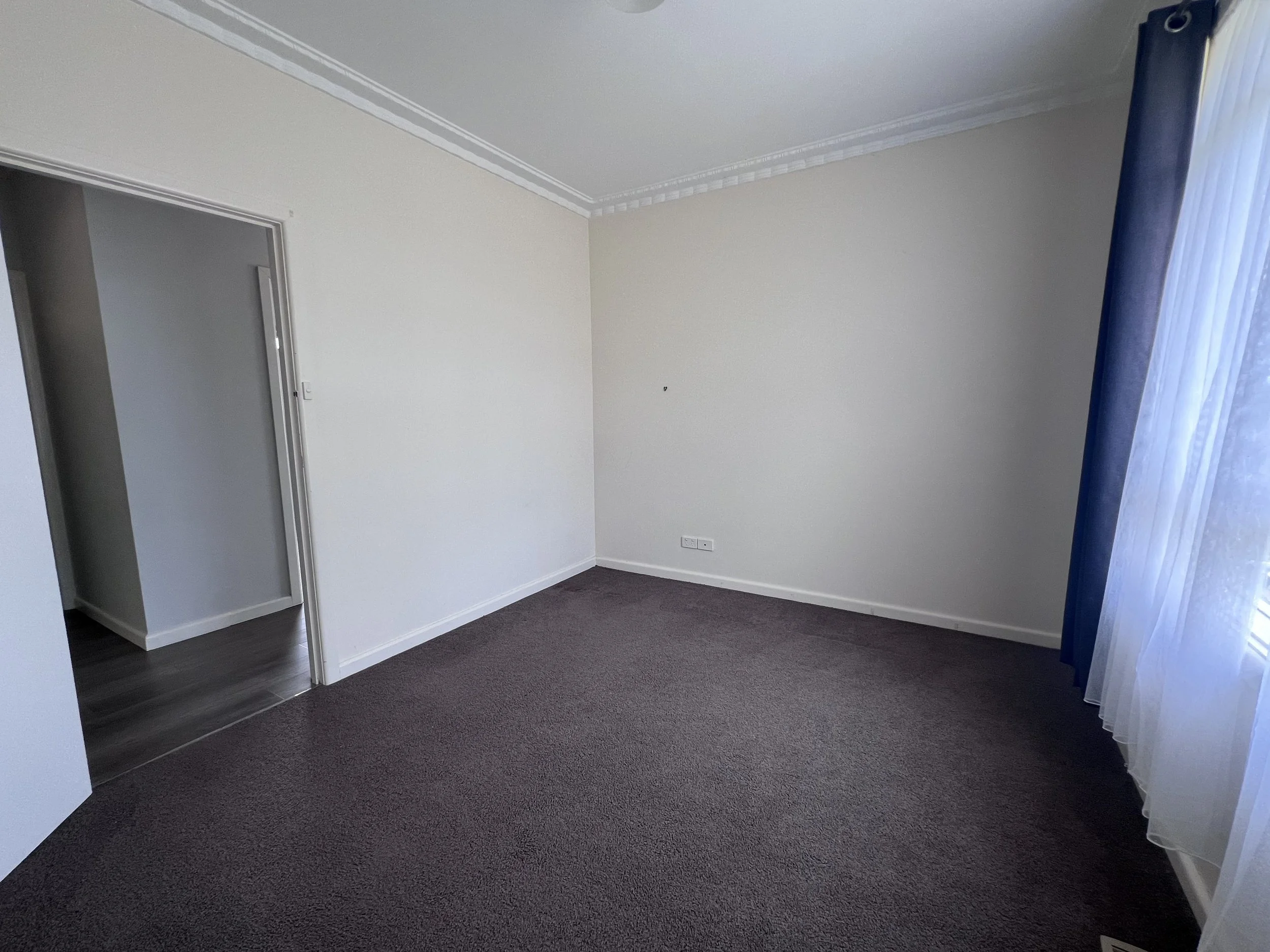 11 Eastleigh Court, Newborough - 6.jpeg