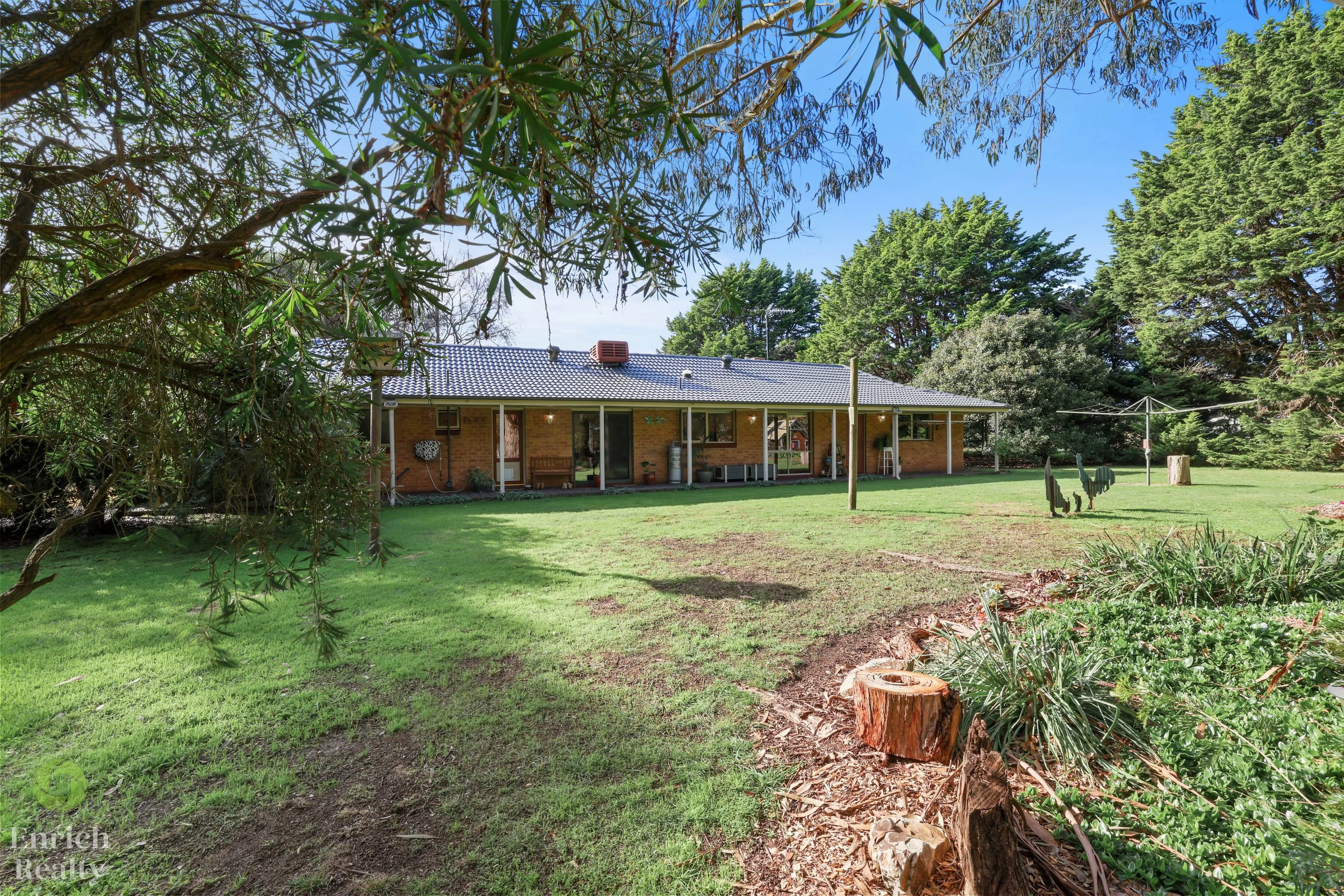 18JoyceCourt21WM.jpg