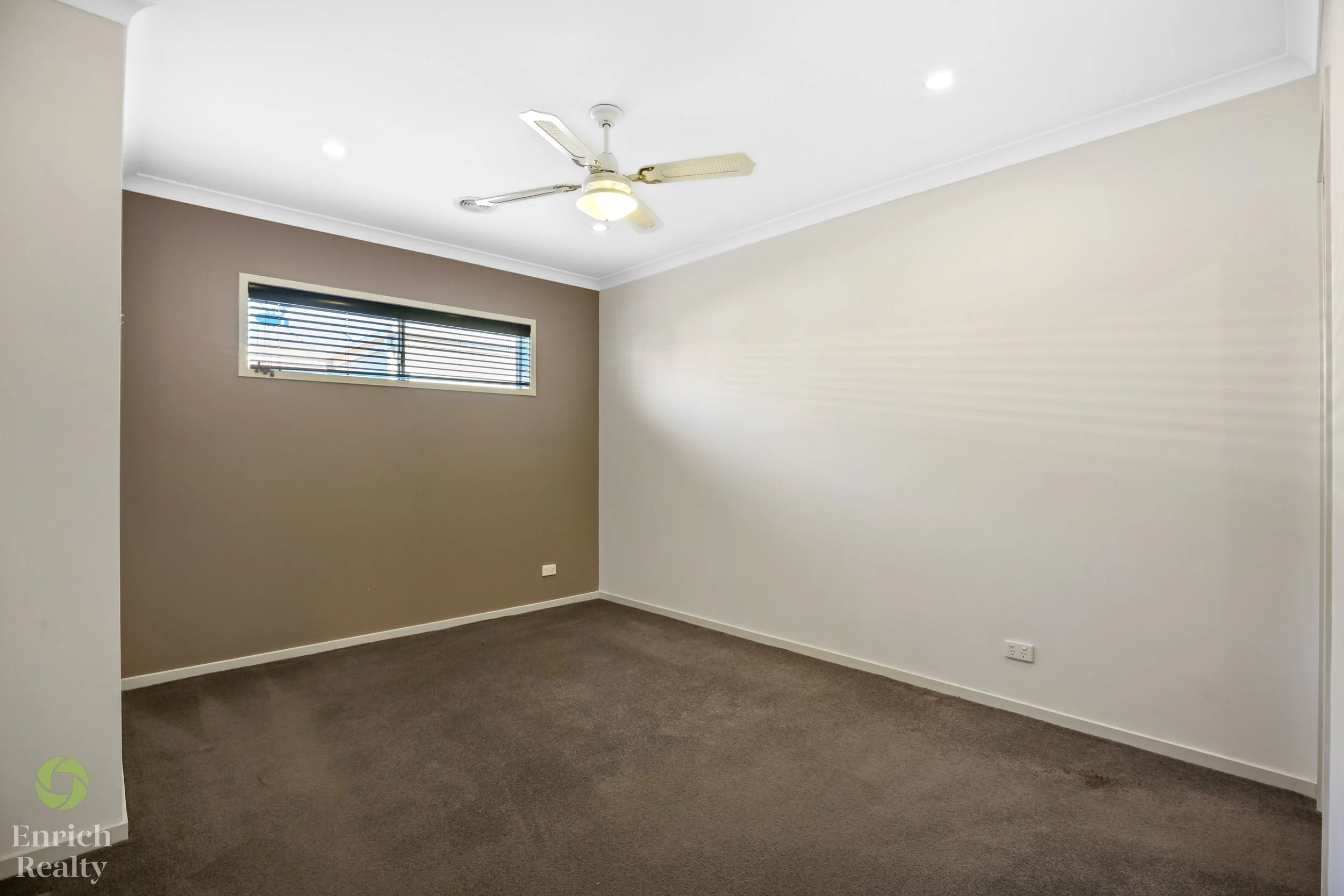 4MontaneBoulevard13WM.jpg