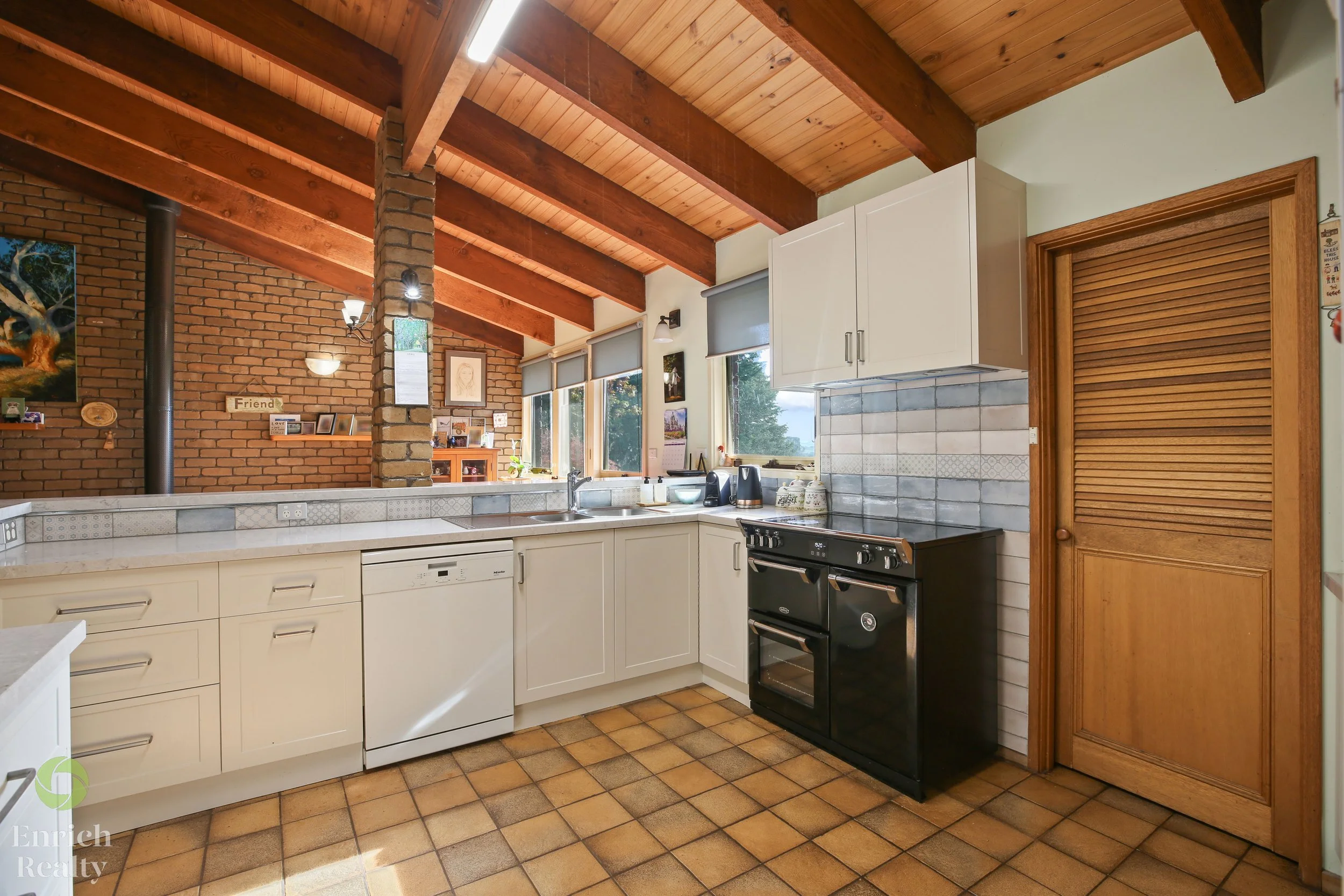 74StockdalesRoad11WM.jpg