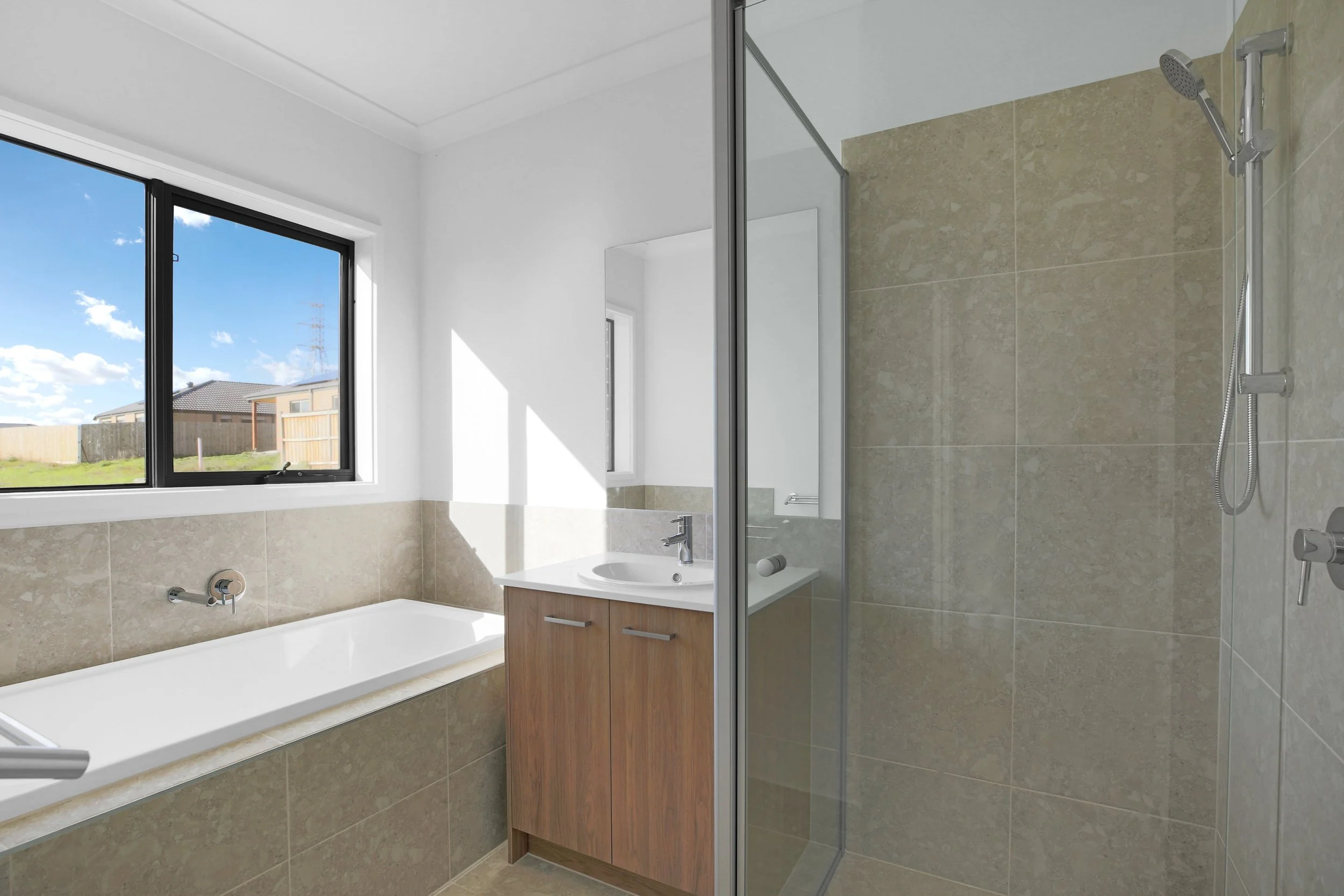 33 Freeman Circuit, Newborough - 8.jpg