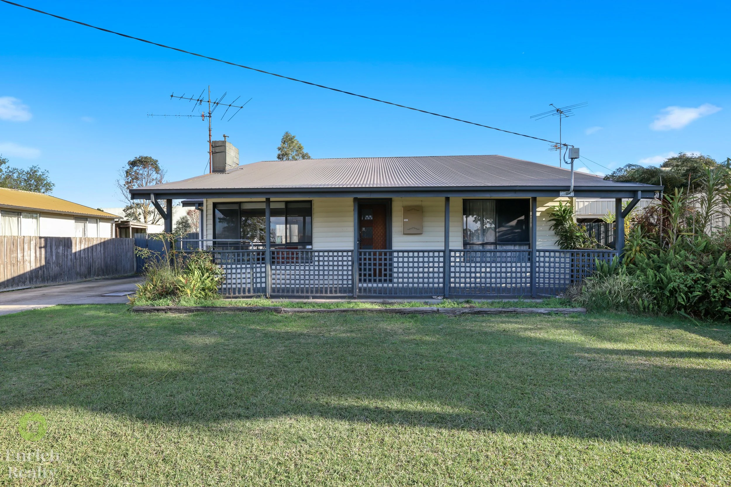 240OldSaleRoad25WM.jpg