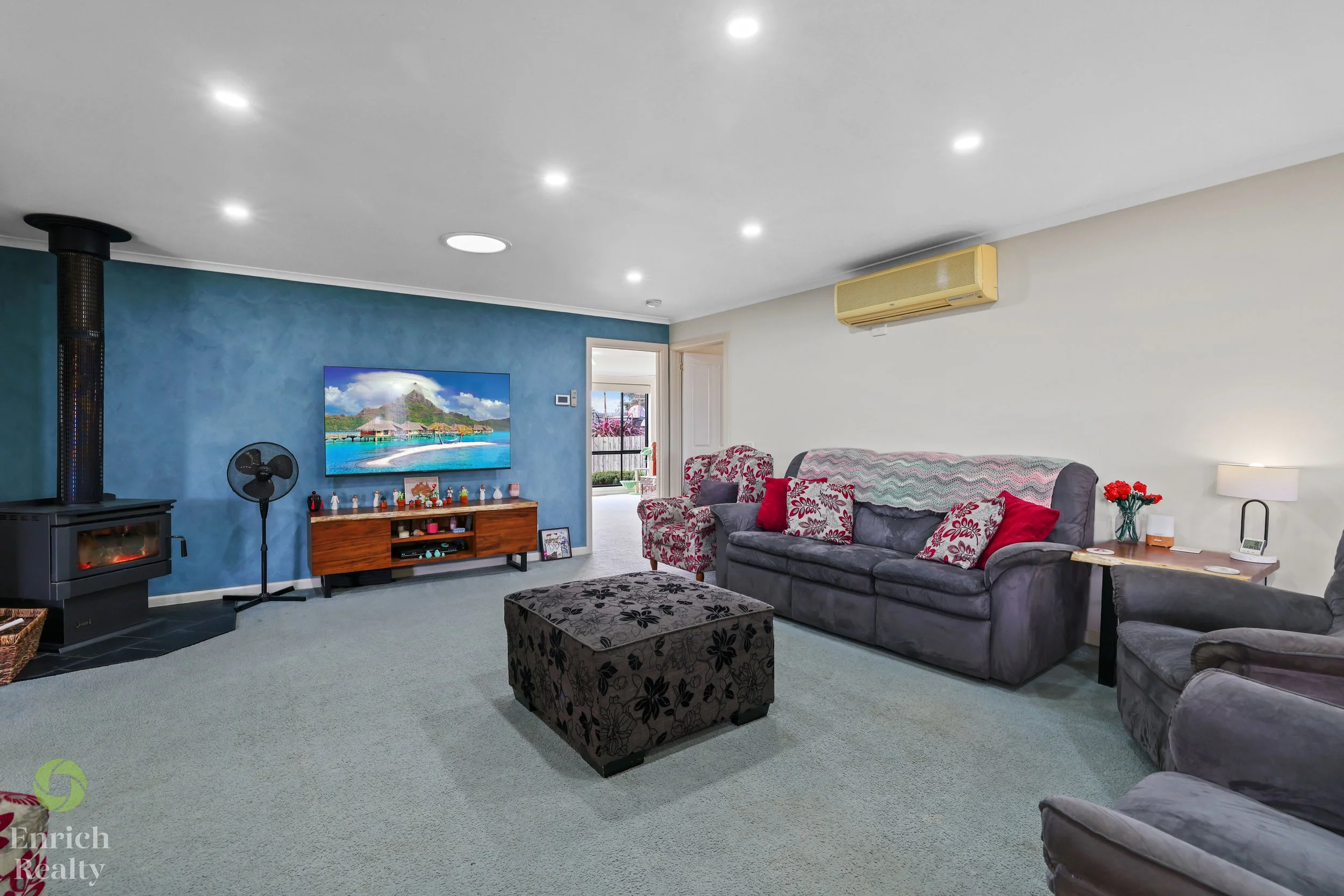 10MalnhamCrescent17WM.jpg