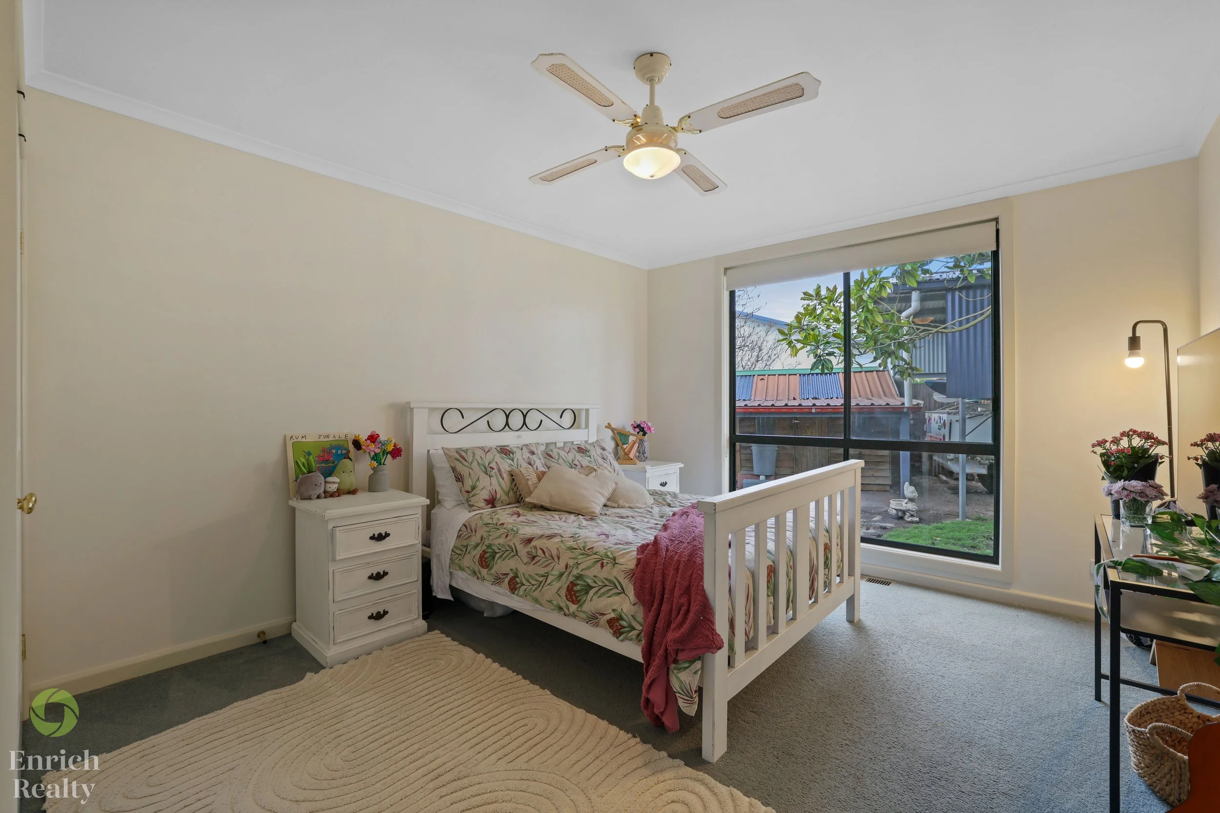 10MalnhamCrescent11WM.jpg