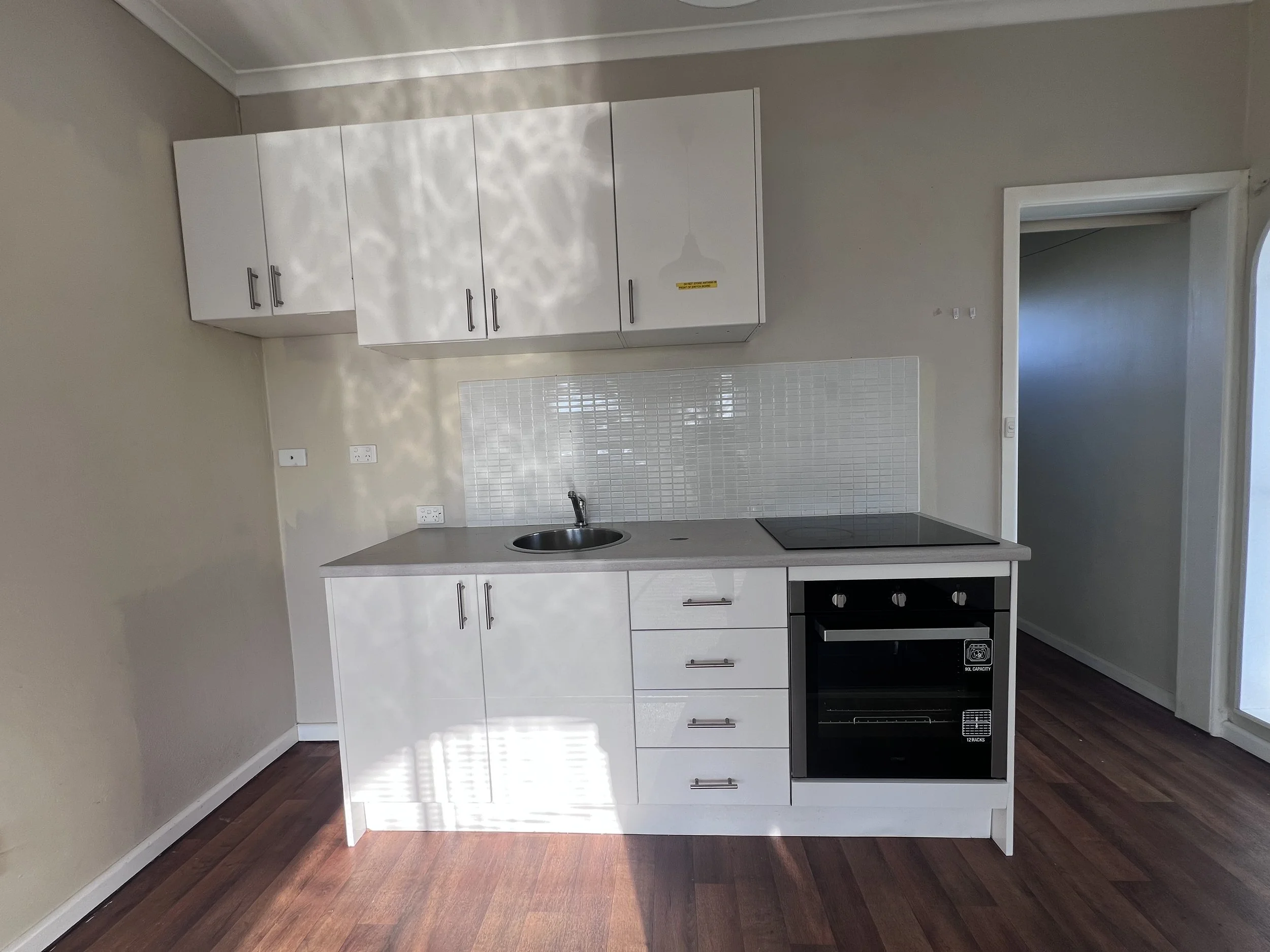 5-49 Langford Street, Moe - 5.jpeg